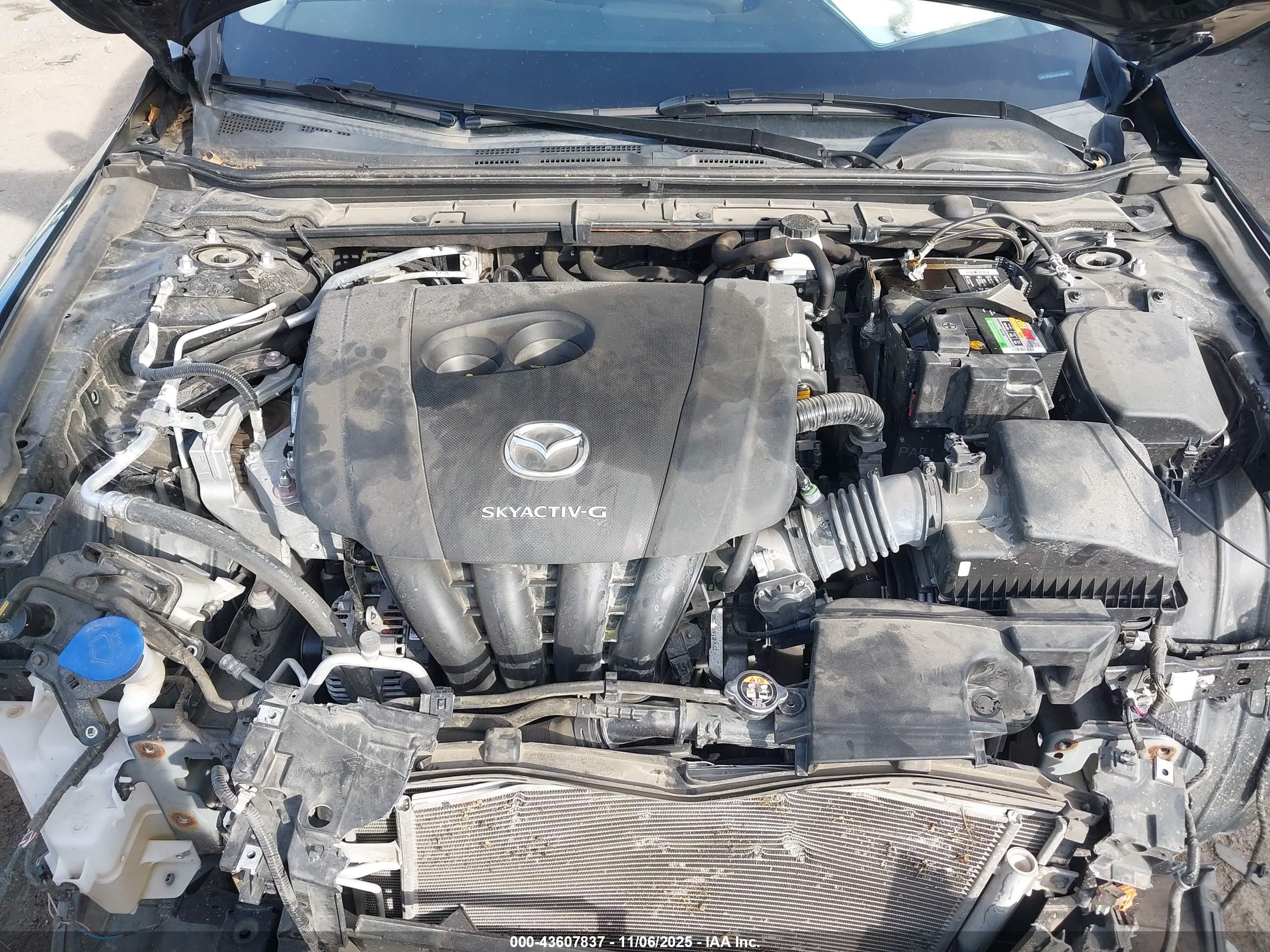 MAZDA MAZDA3 image 10