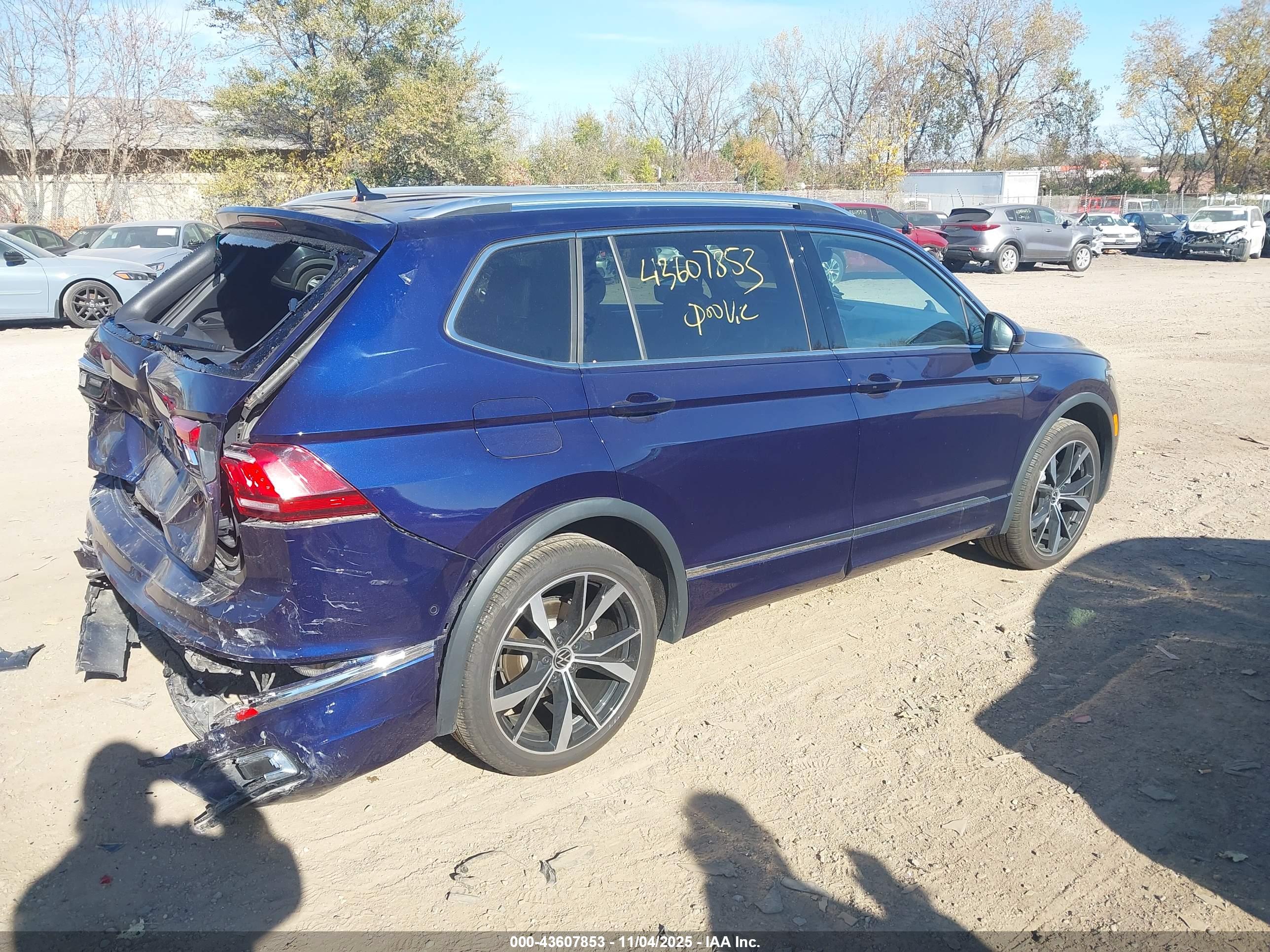 VOLKSWAGEN TIGUAN image 4