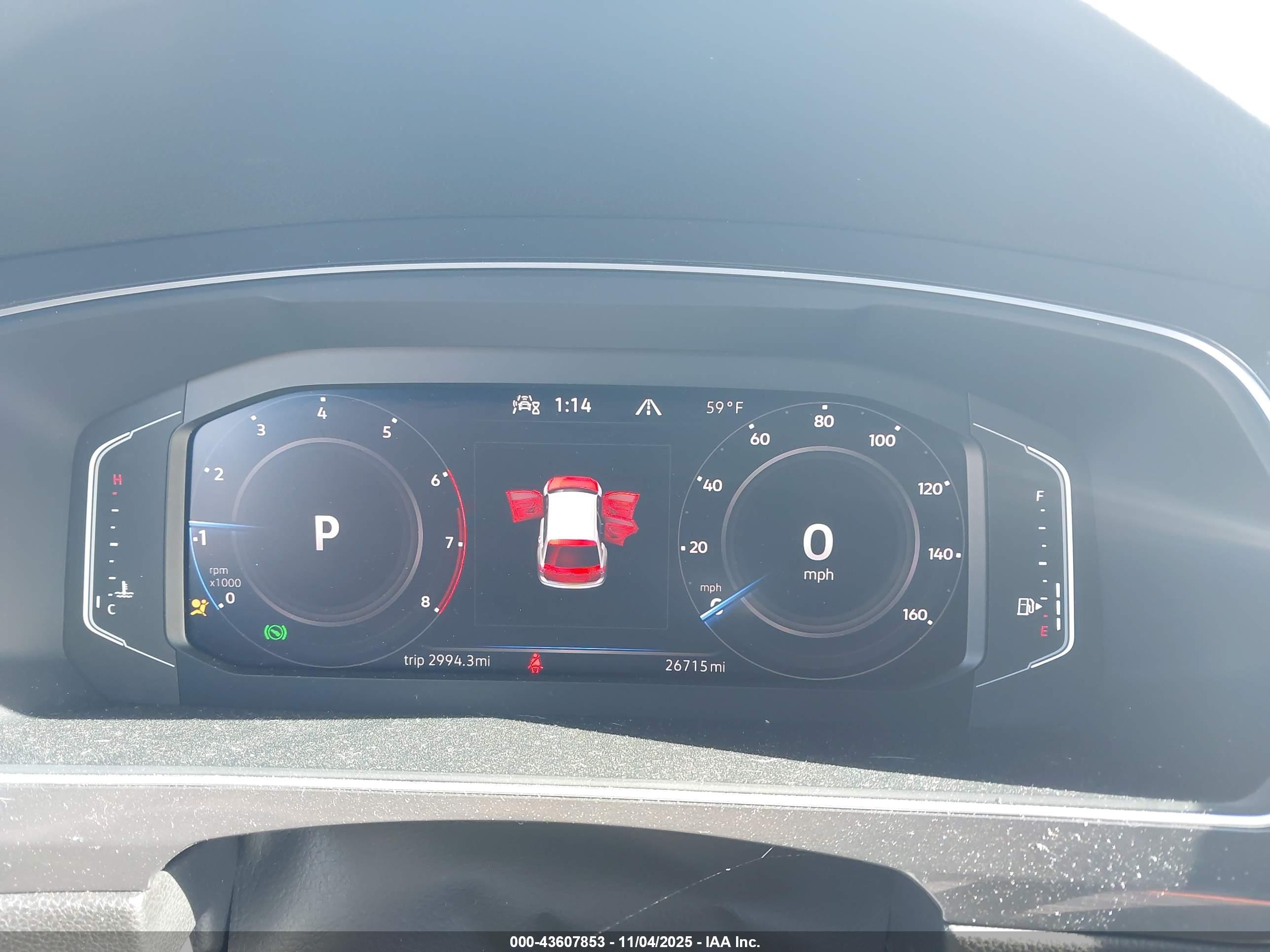 VOLKSWAGEN TIGUAN image 7