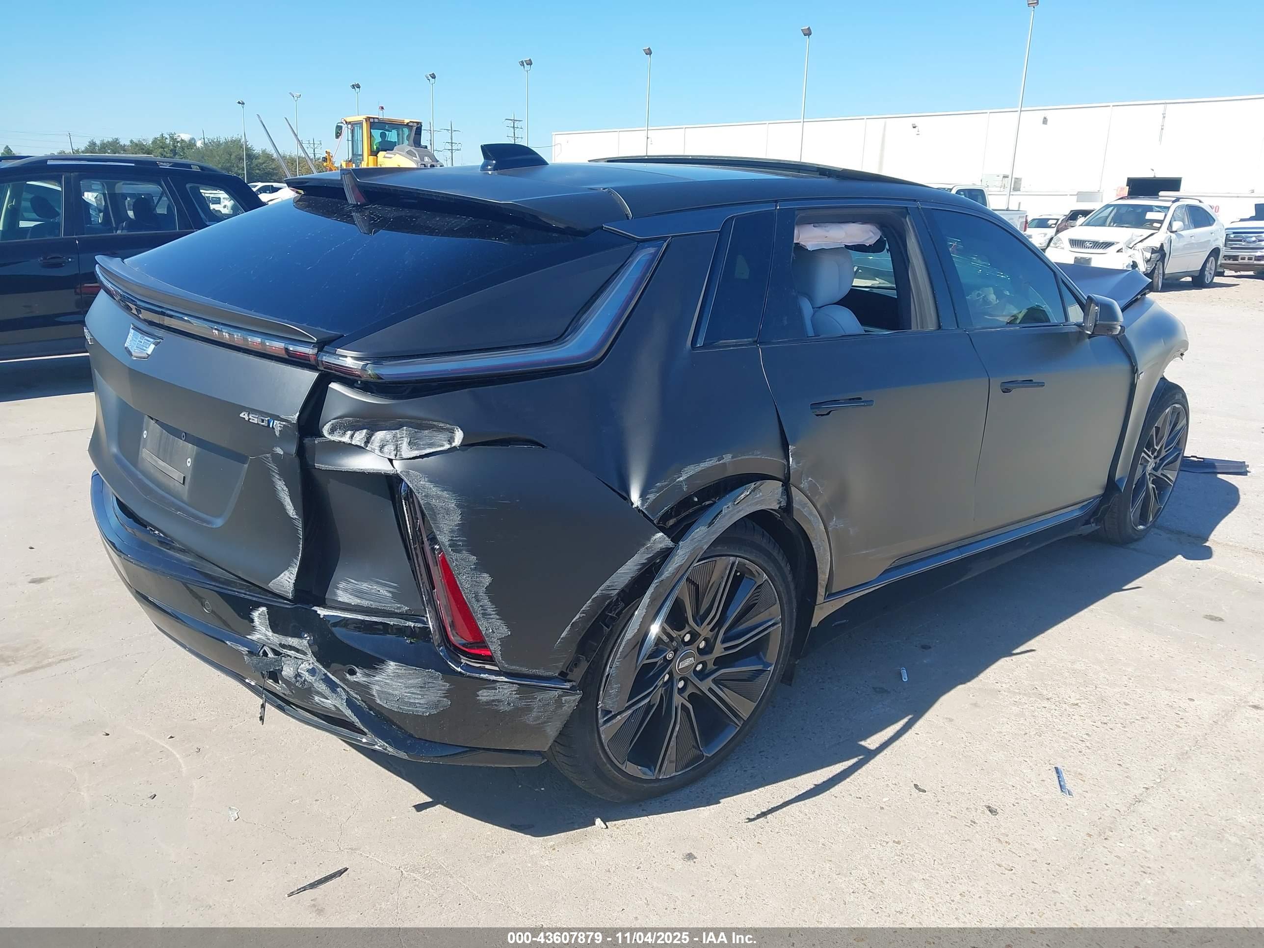 CADILLAC LYRIQ image 4