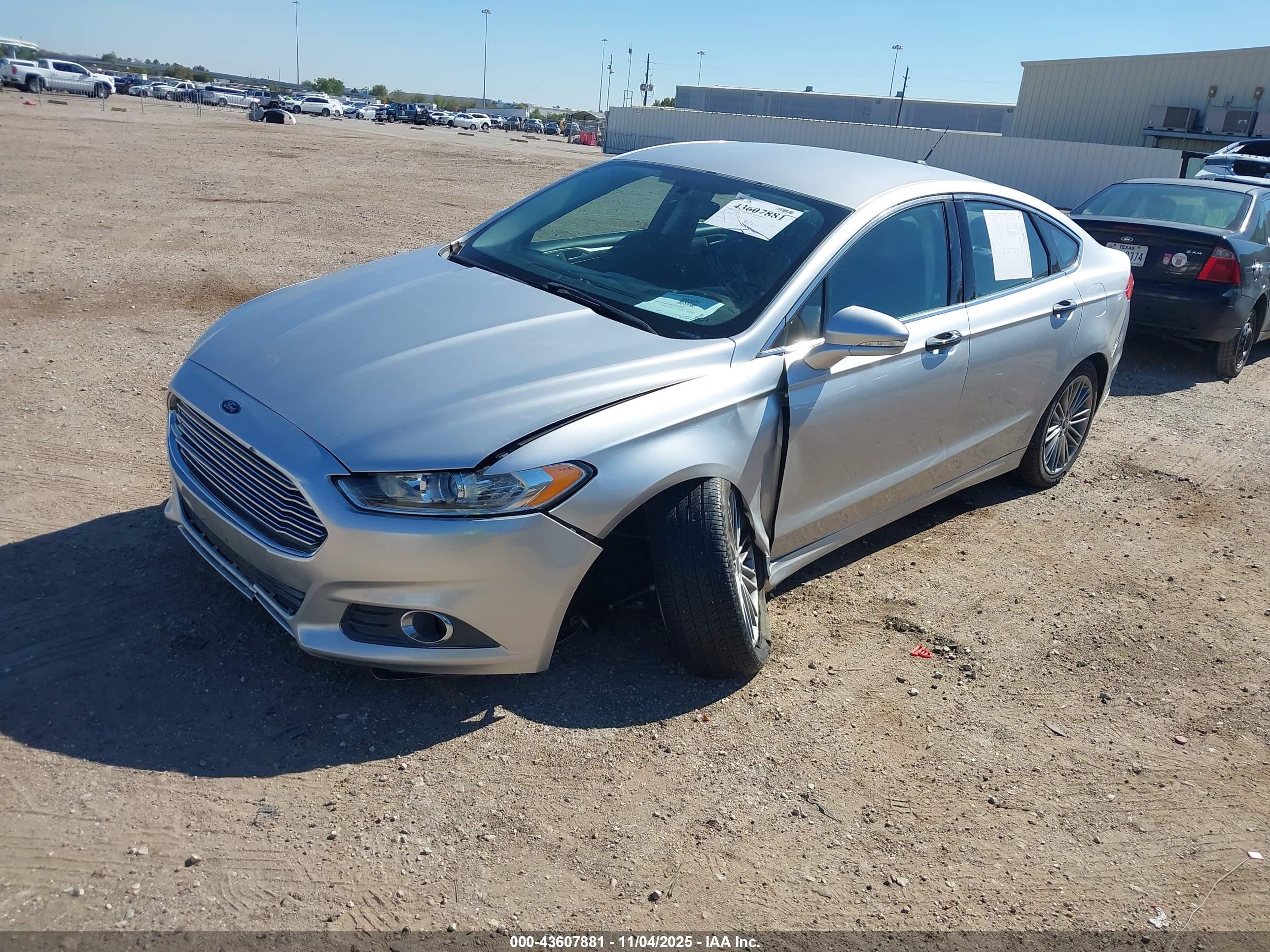 FORD FUSION image 2
