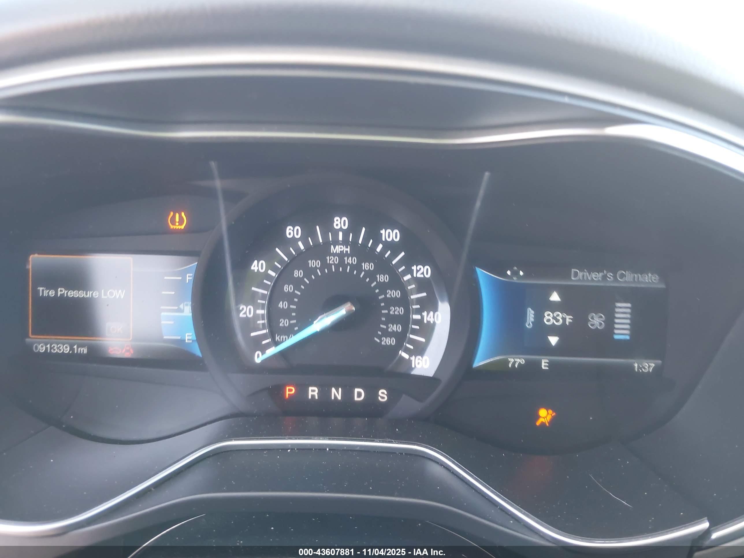 FORD FUSION image 7