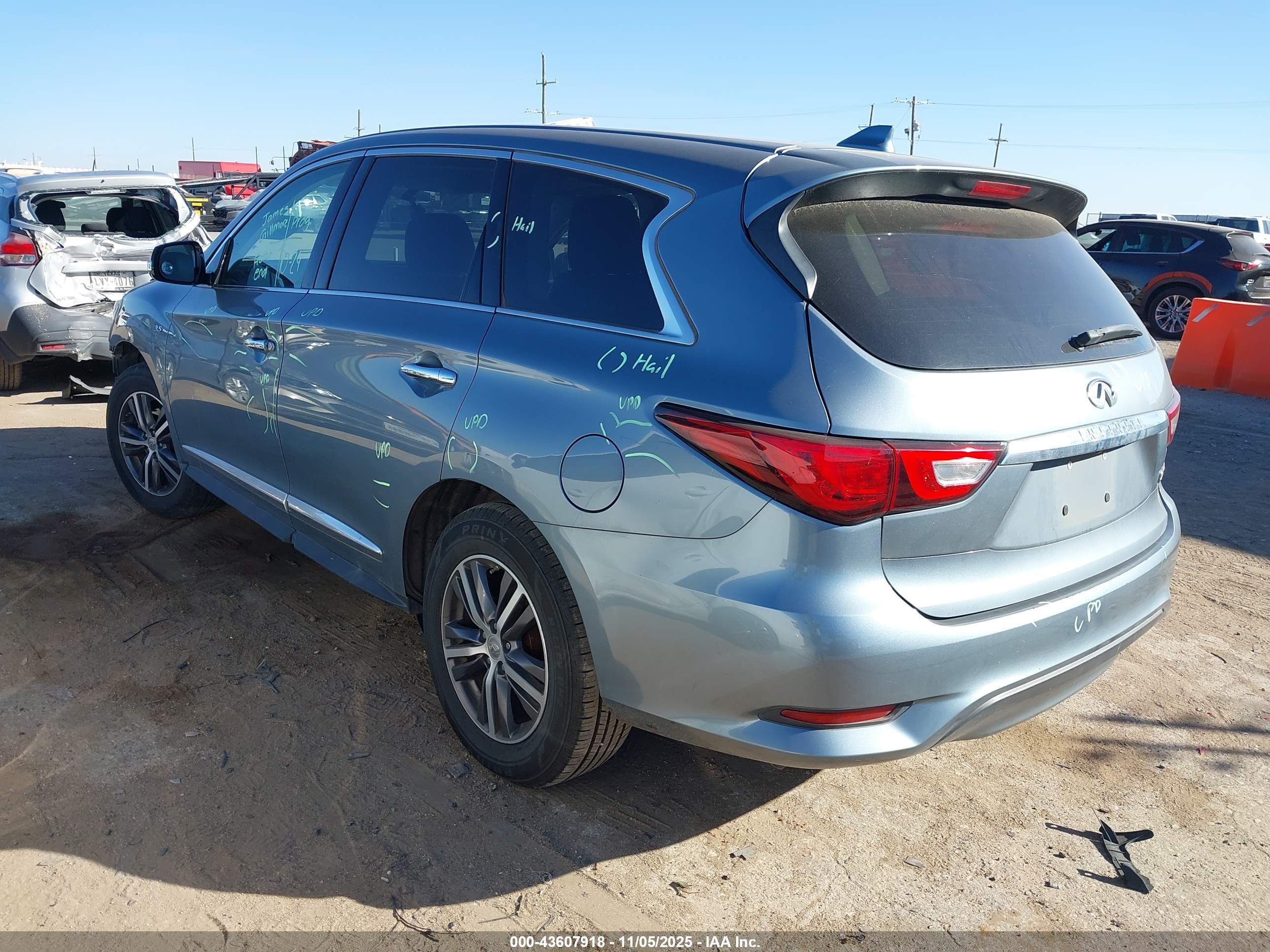 INFINITI QX60 image 3
