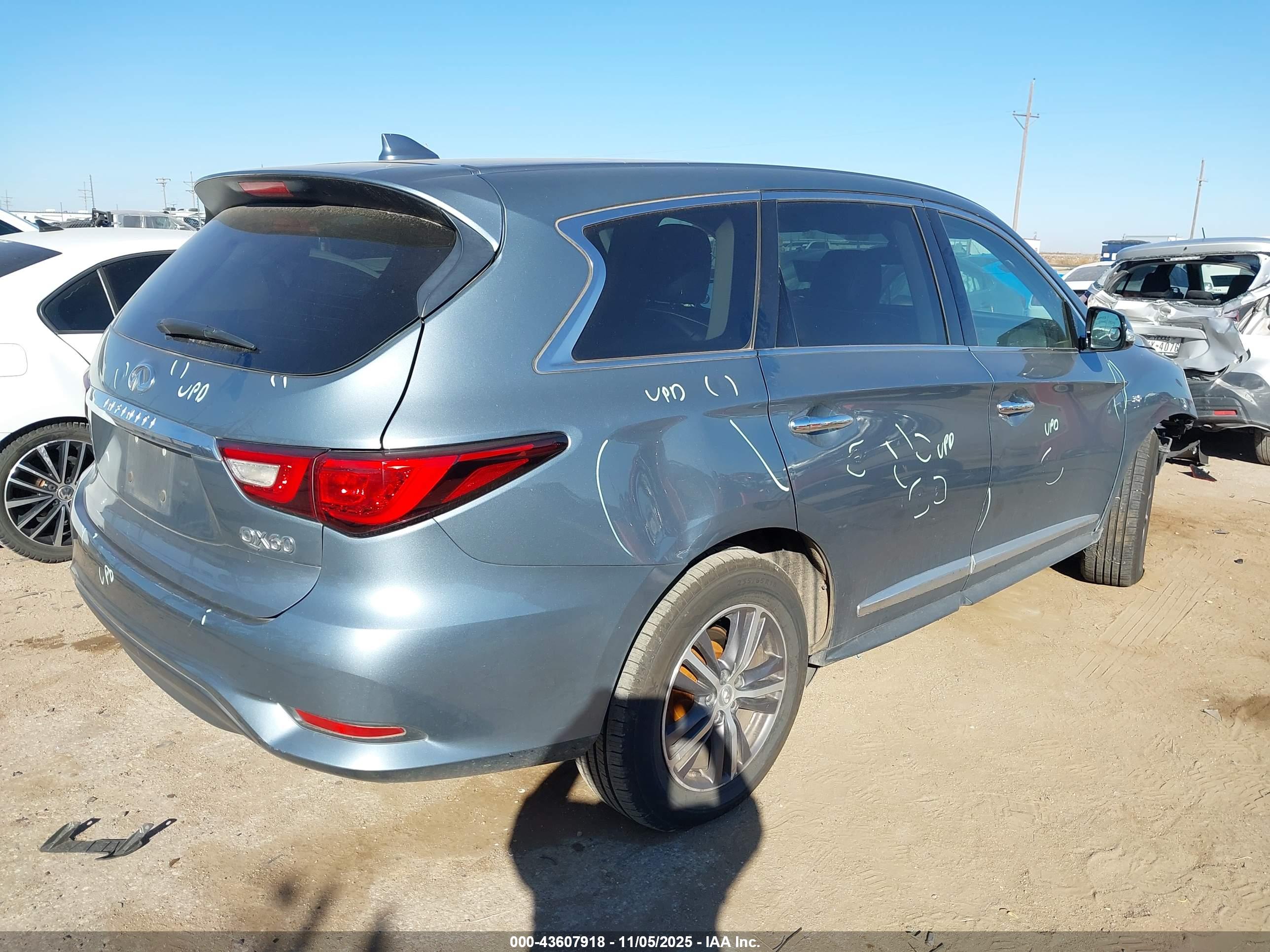 INFINITI QX60 image 4