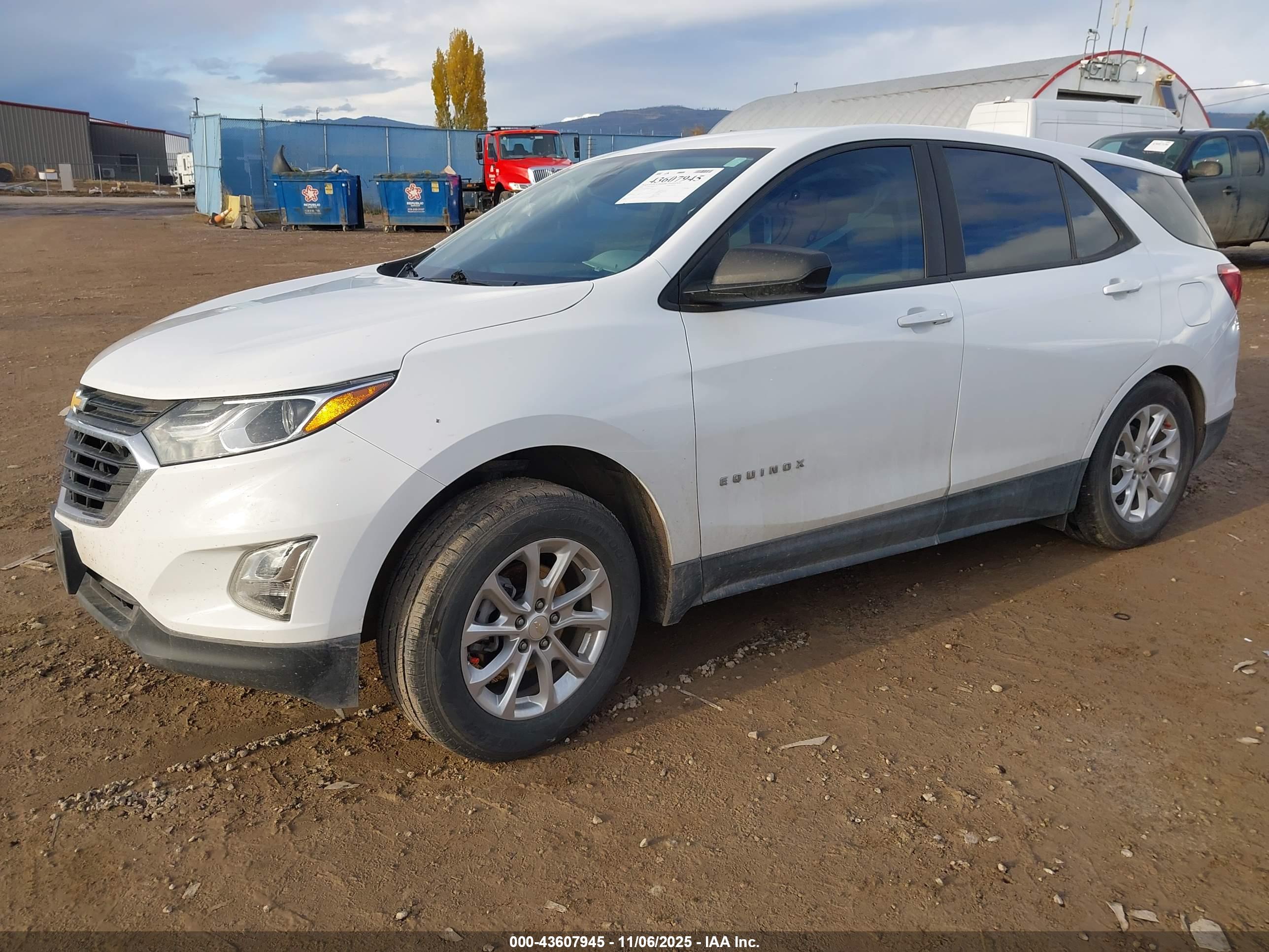 CHEVROLET EQUINOX image 2