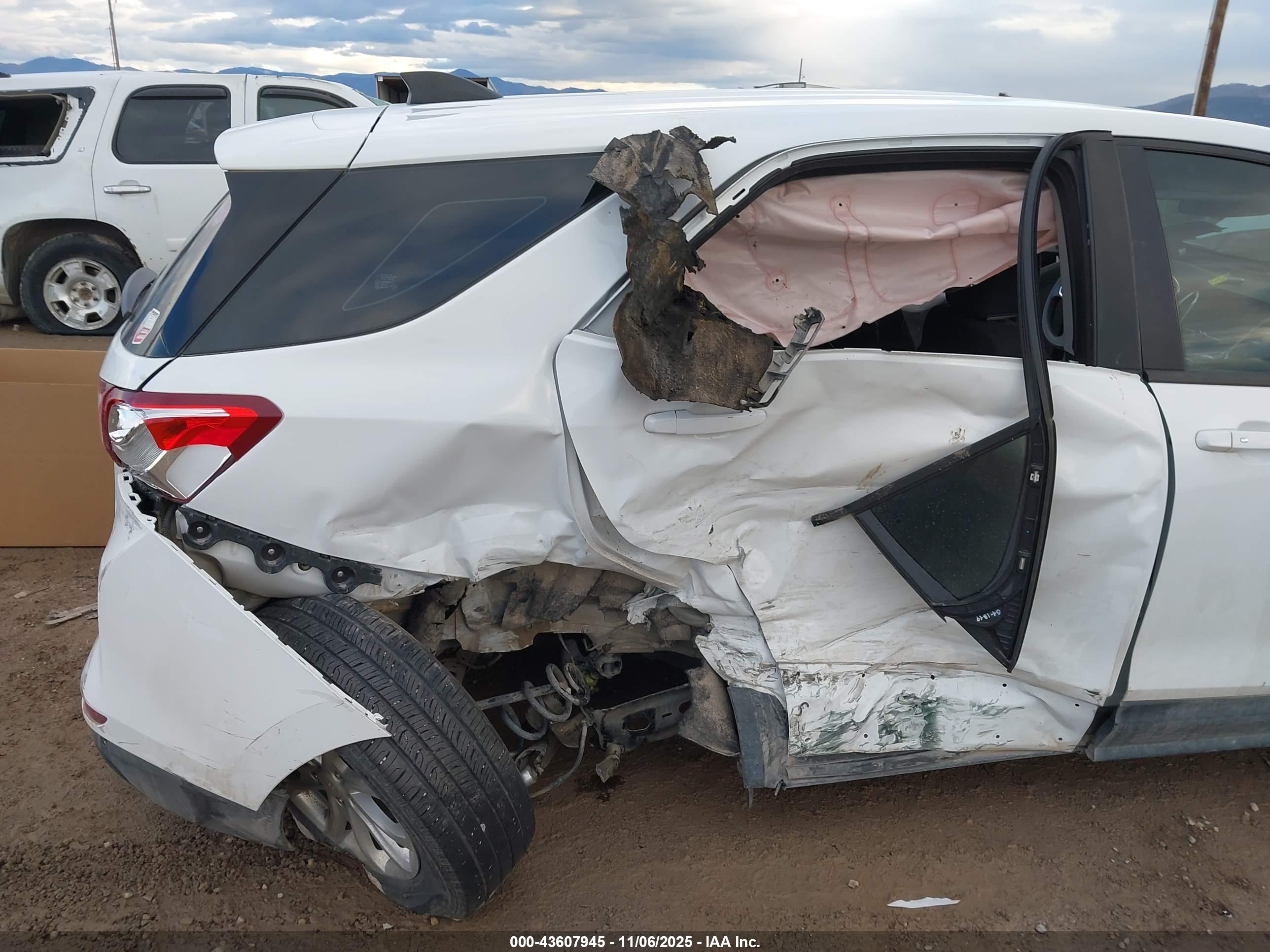CHEVROLET EQUINOX image 6