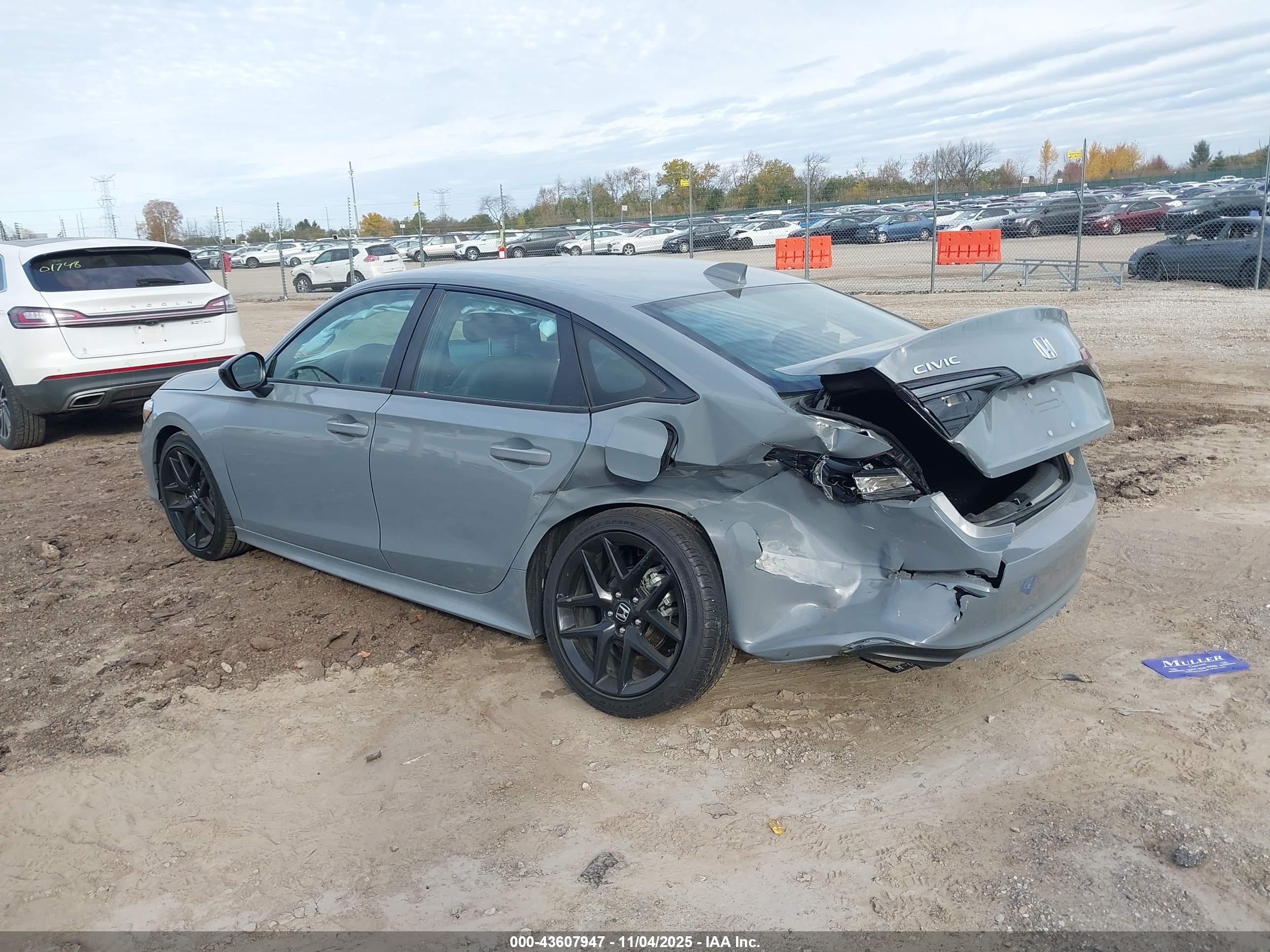 HONDA CIVIC image 3