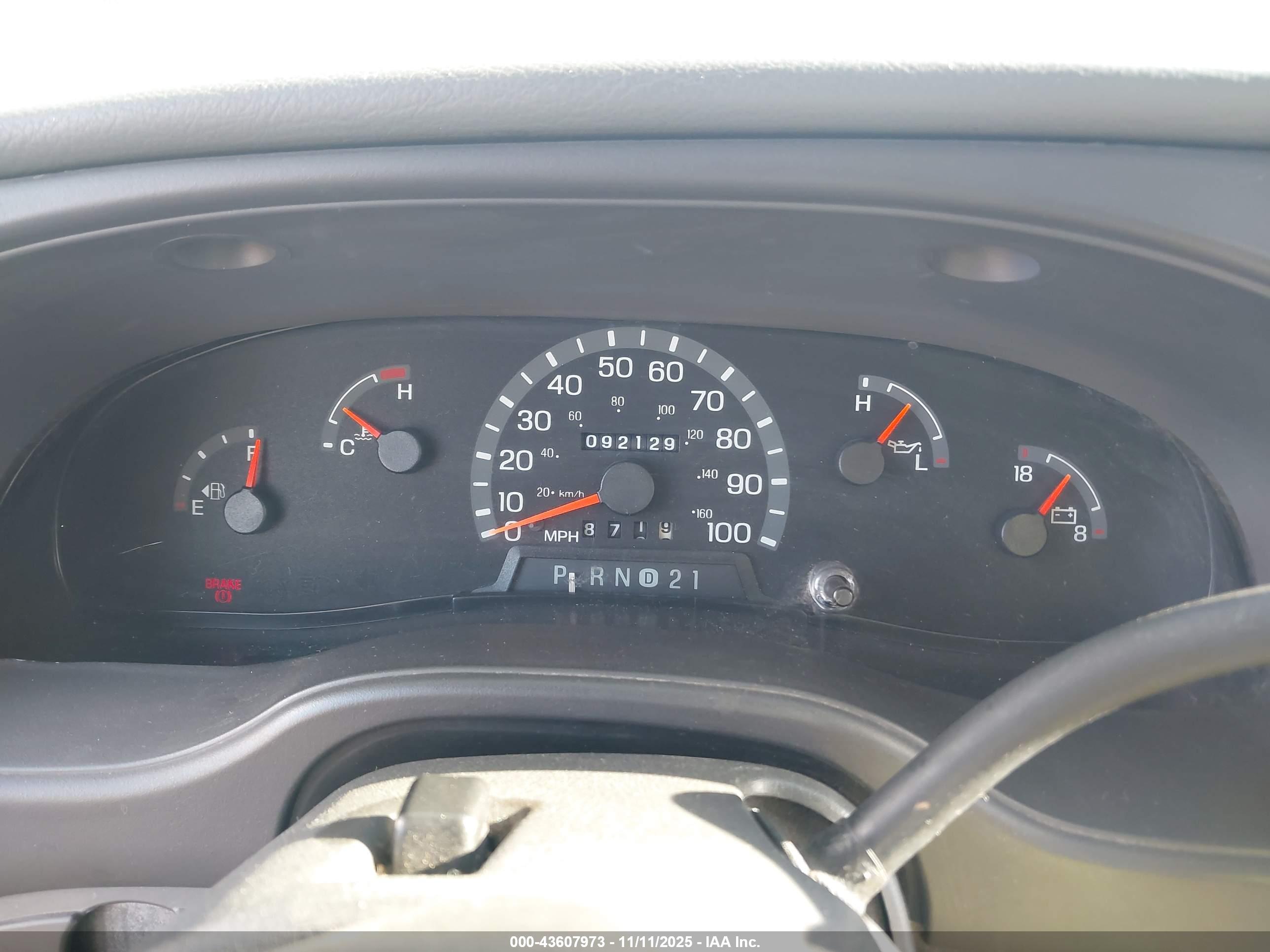 FORD E-450 image 6