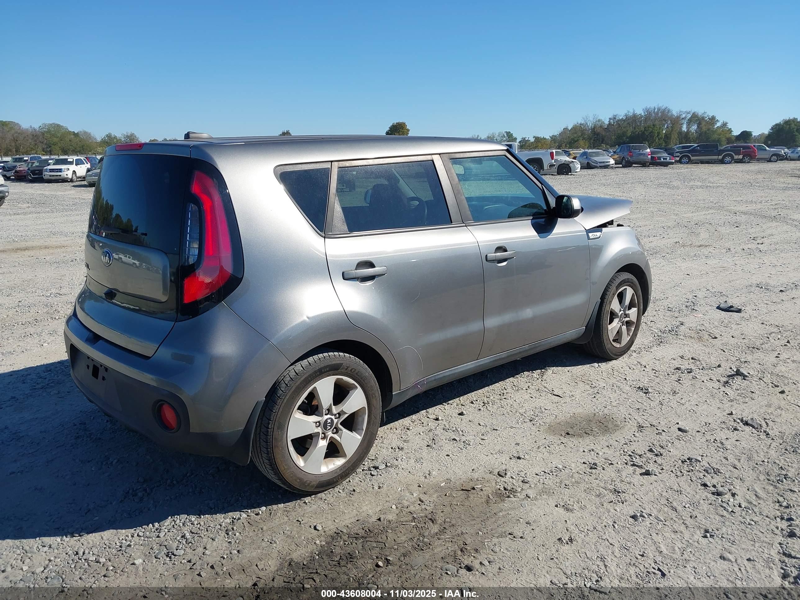 KIA SOUL image 4