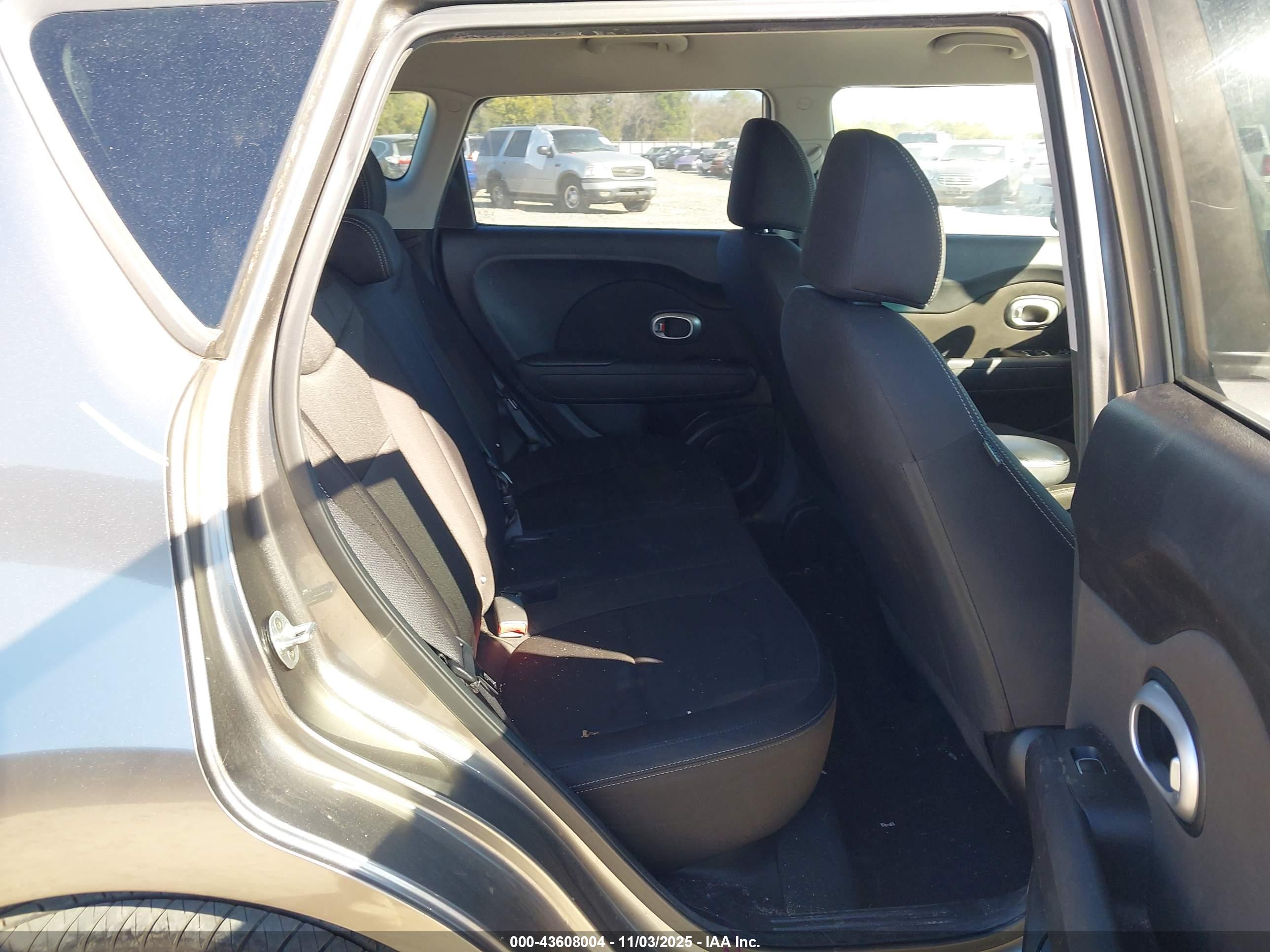 KIA SOUL image 8