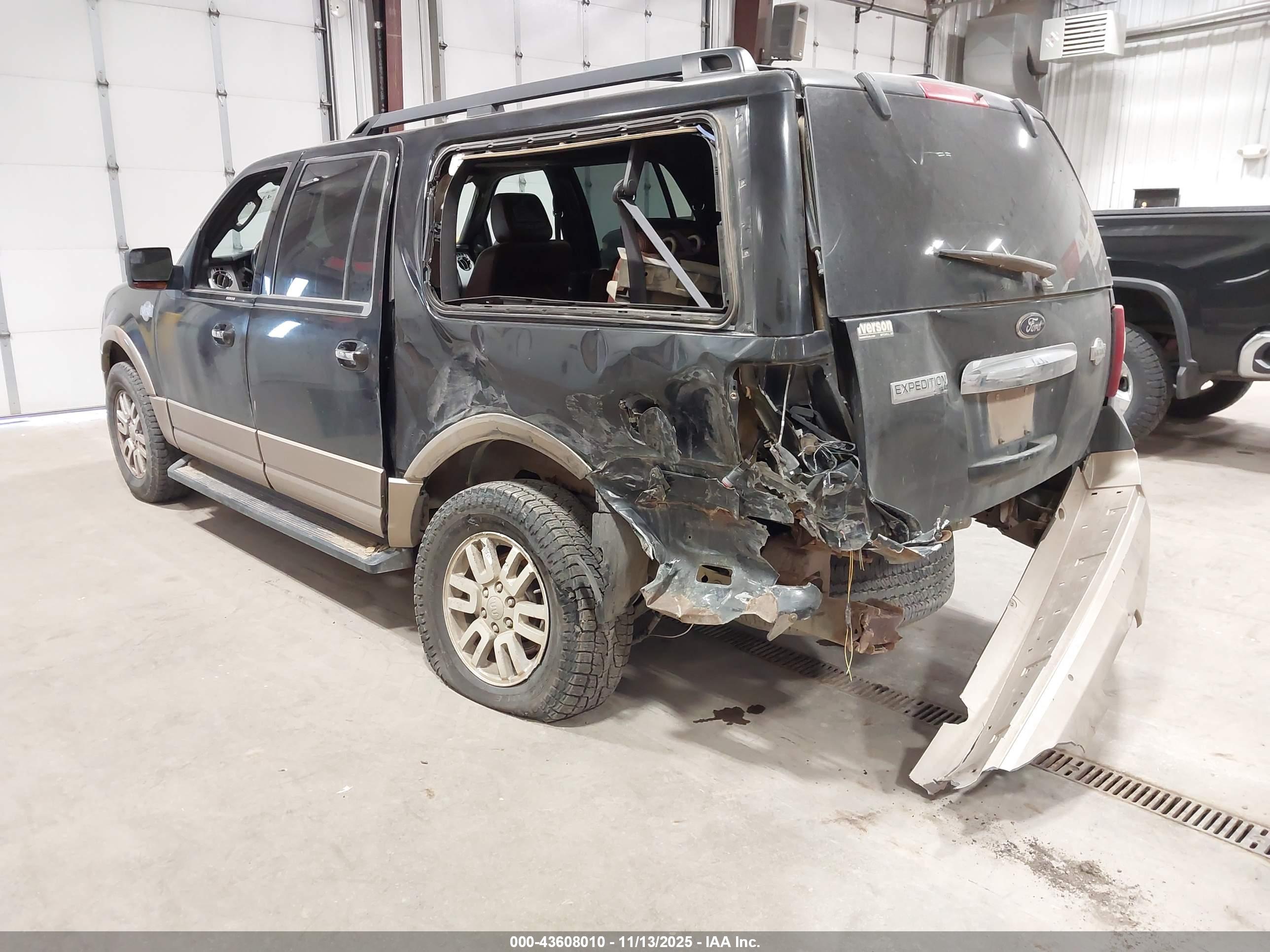 FORD EXPEDITION image 3