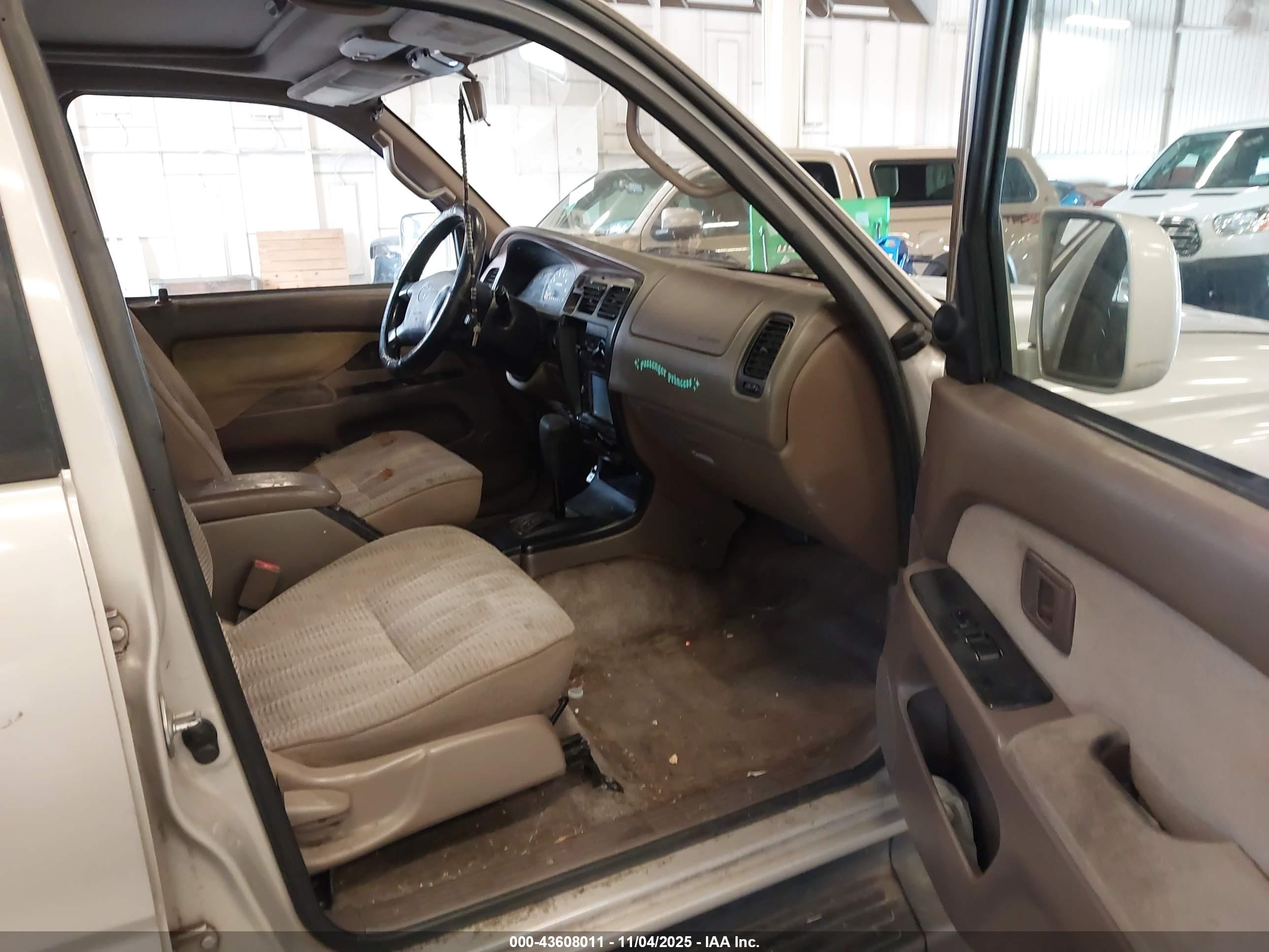 TOYOTA 4RUNNER image 5