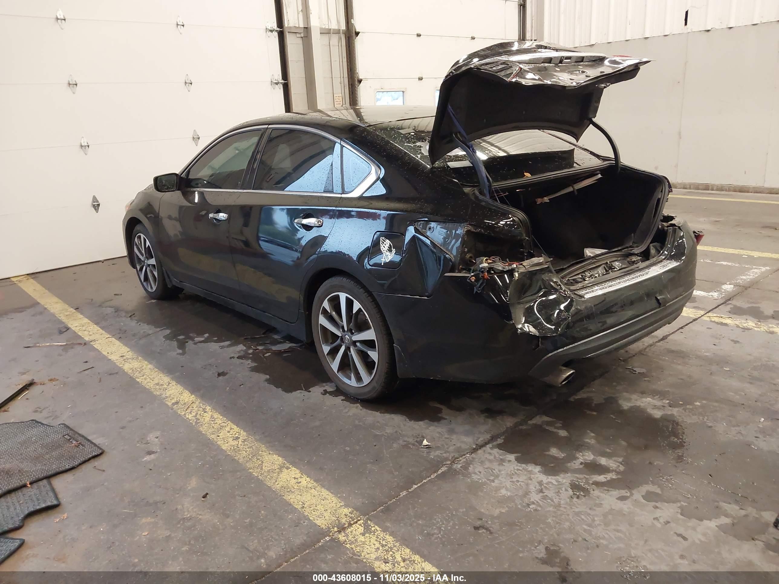 NISSAN ALTIMA image 3