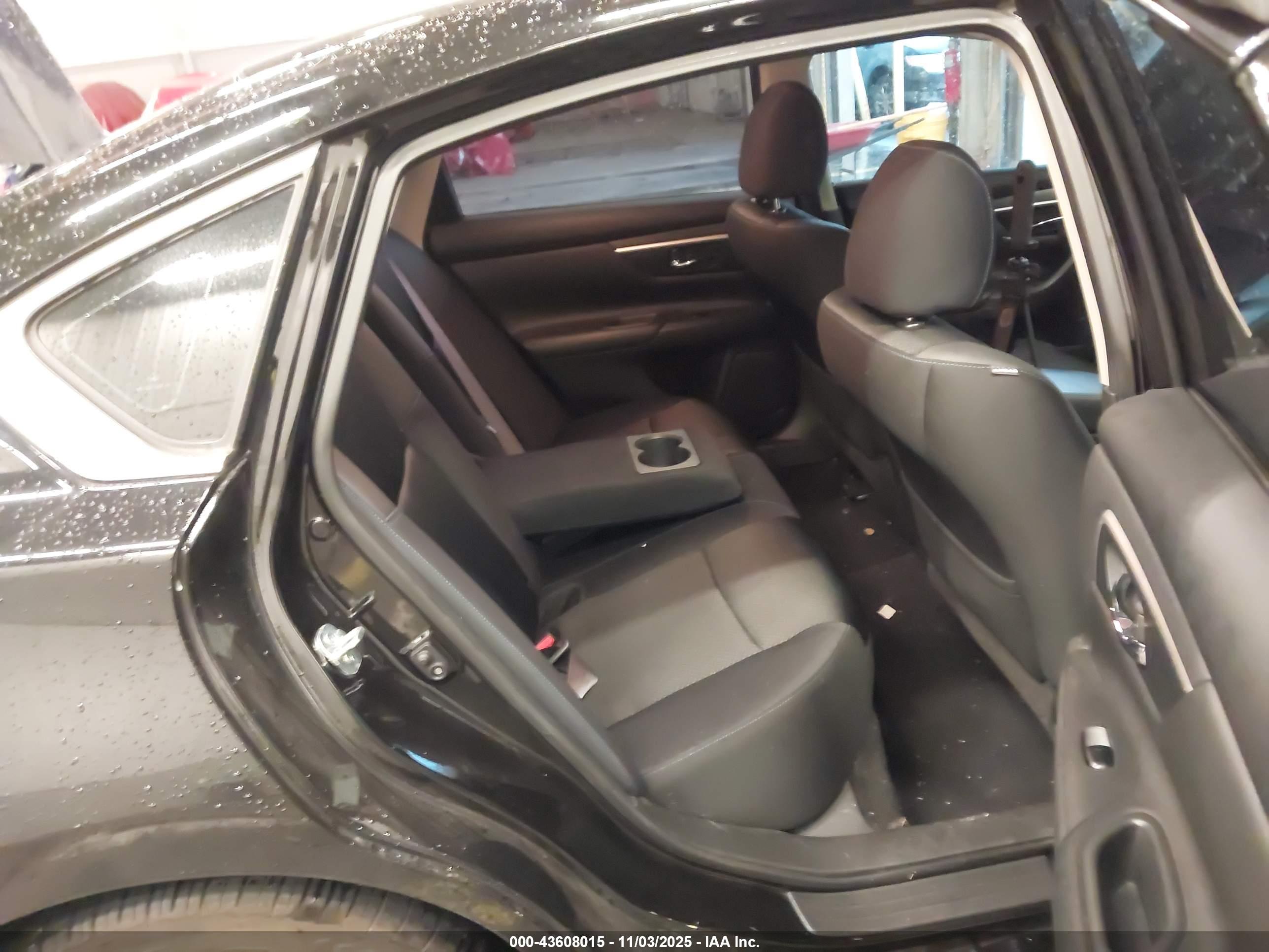 NISSAN ALTIMA image 8
