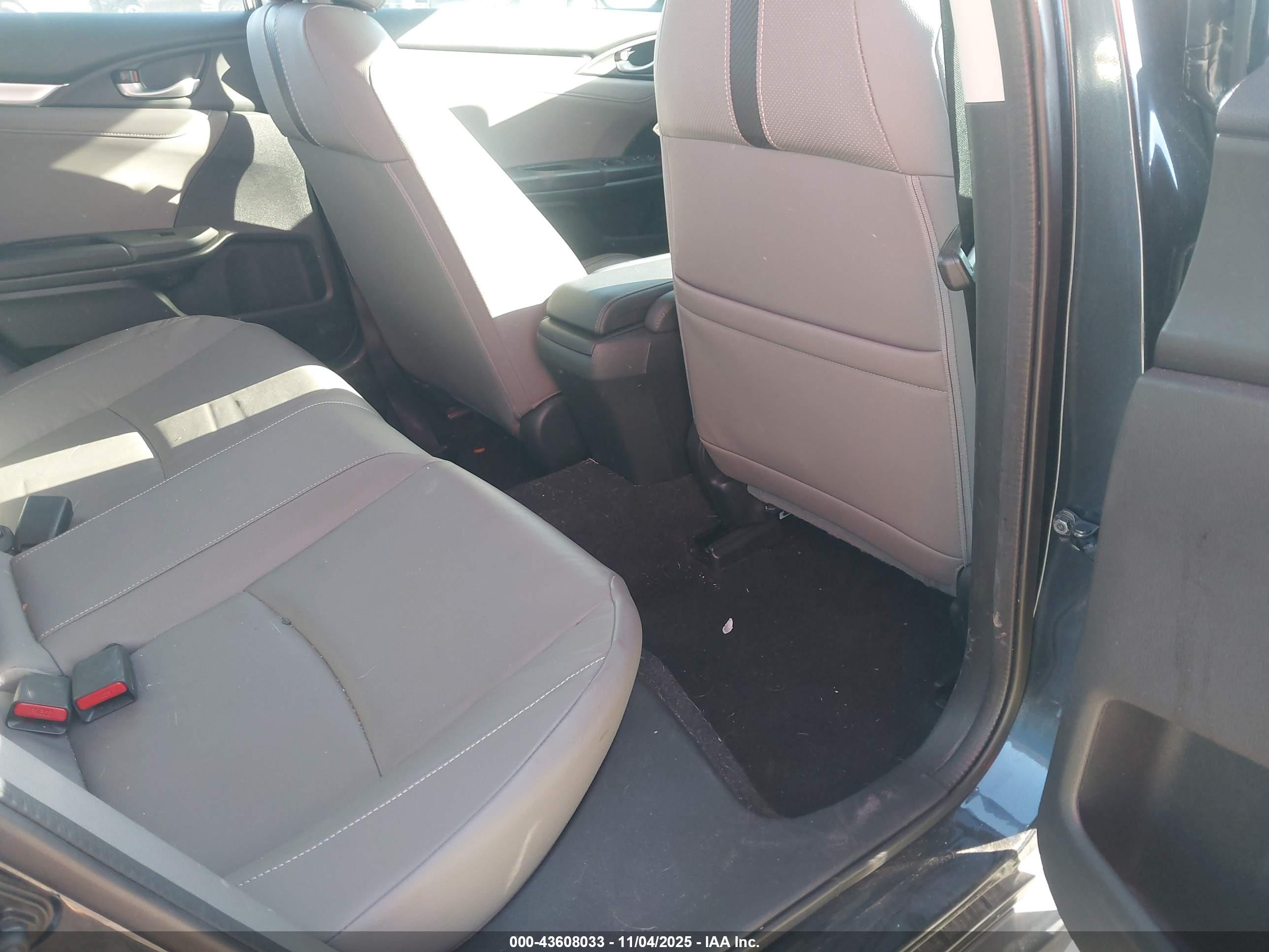 HONDA CIVIC image 8