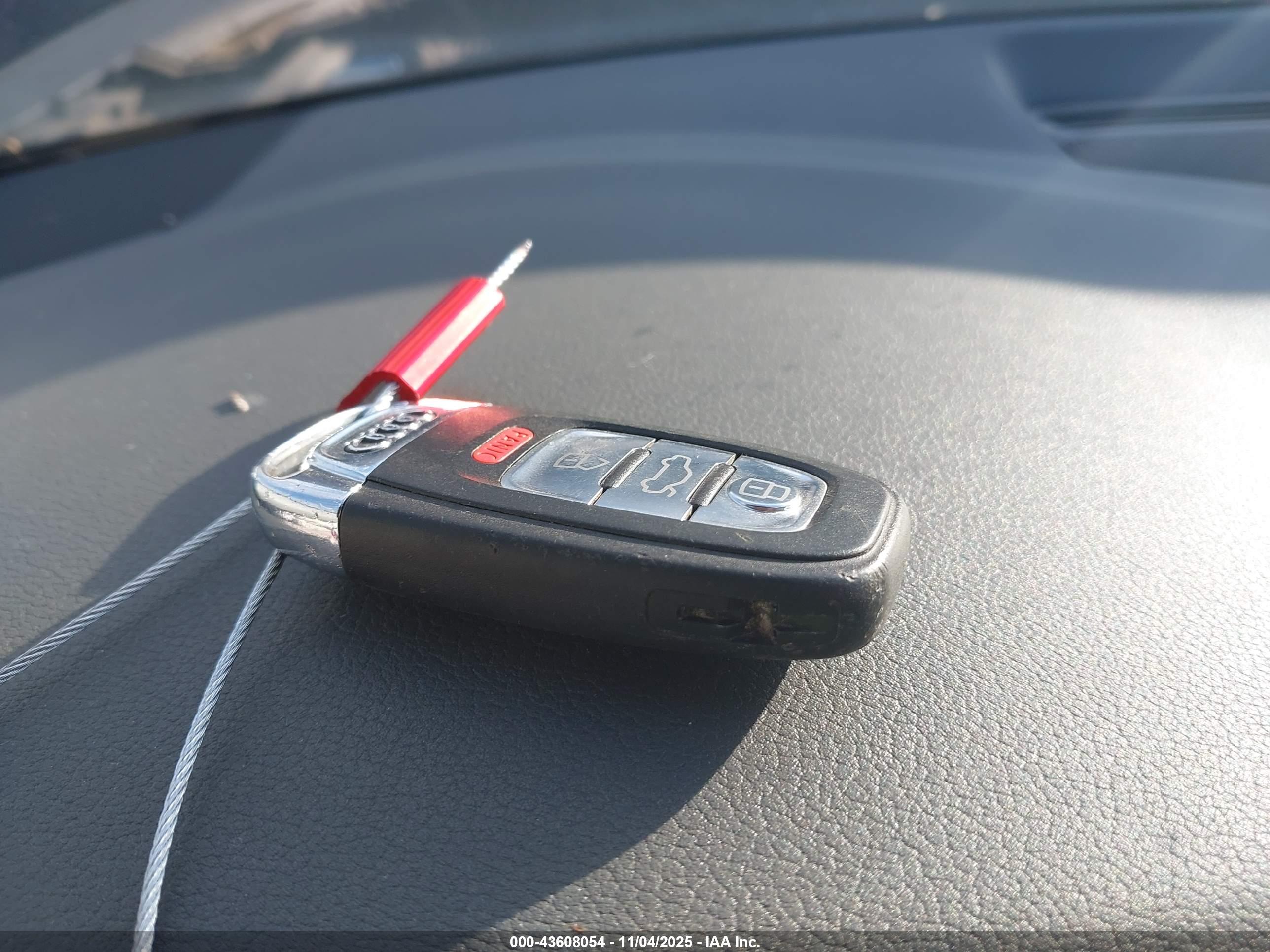 AUDI A4 image 11