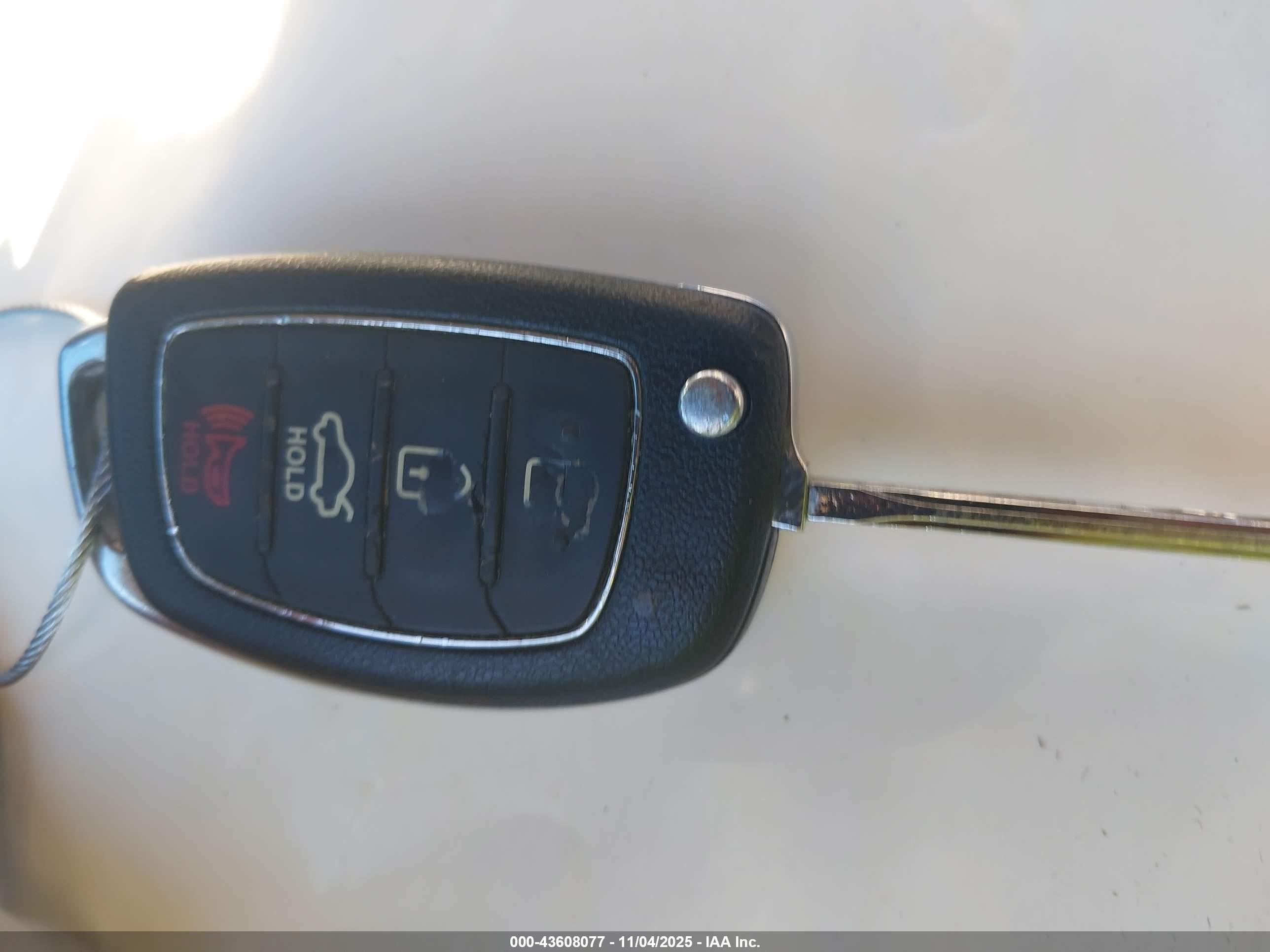HYUNDAI SONATA image 11