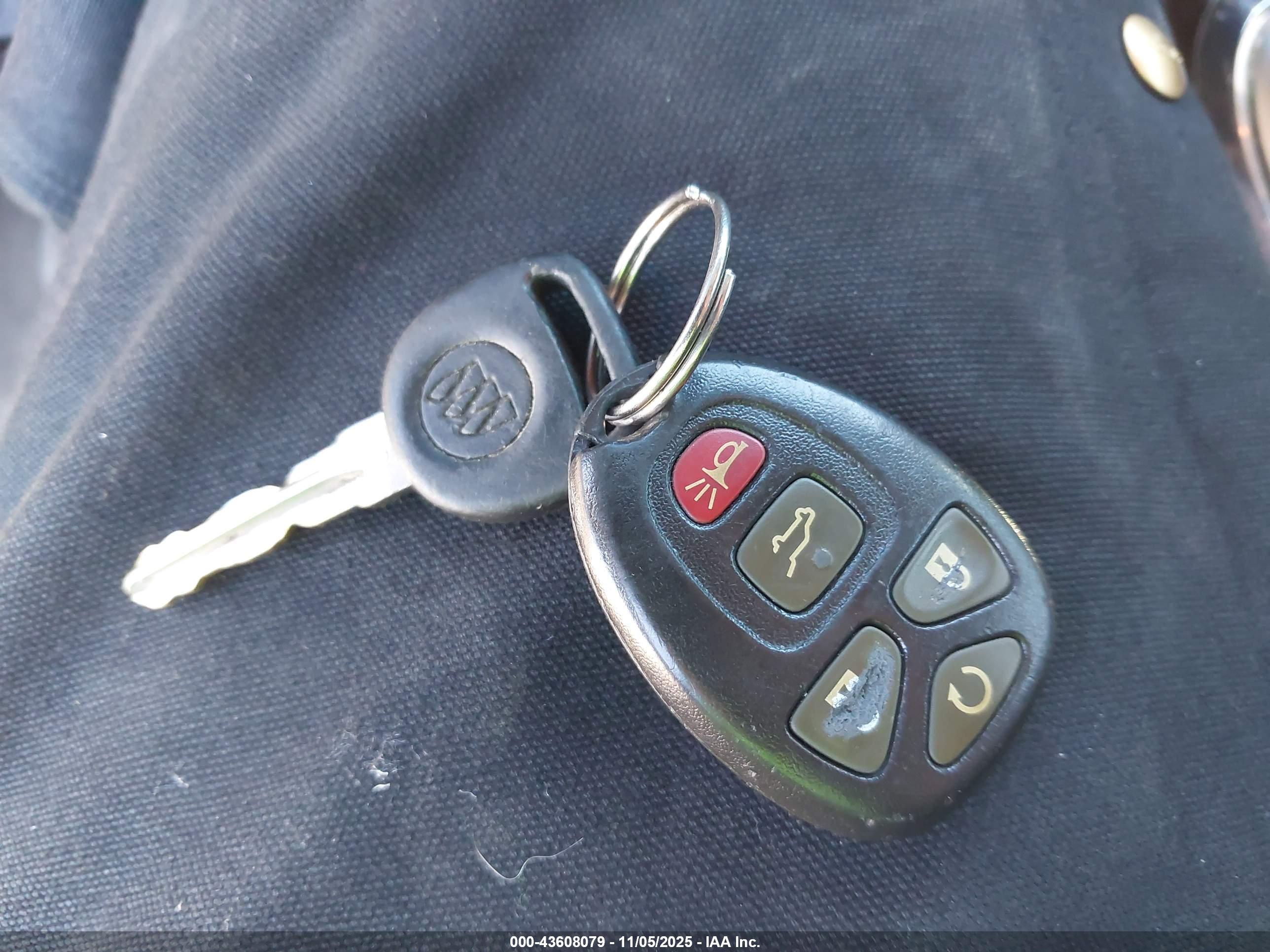 BUICK ENCLAVE image 11