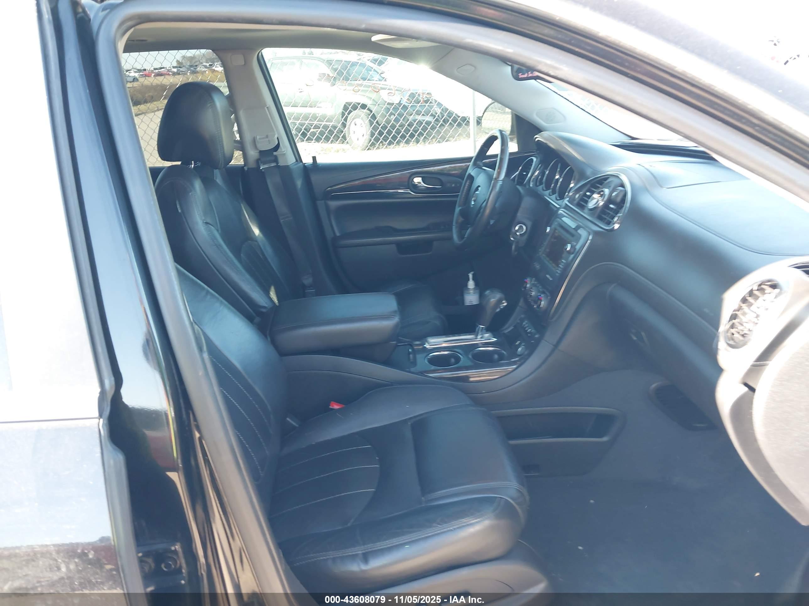 BUICK ENCLAVE image 5