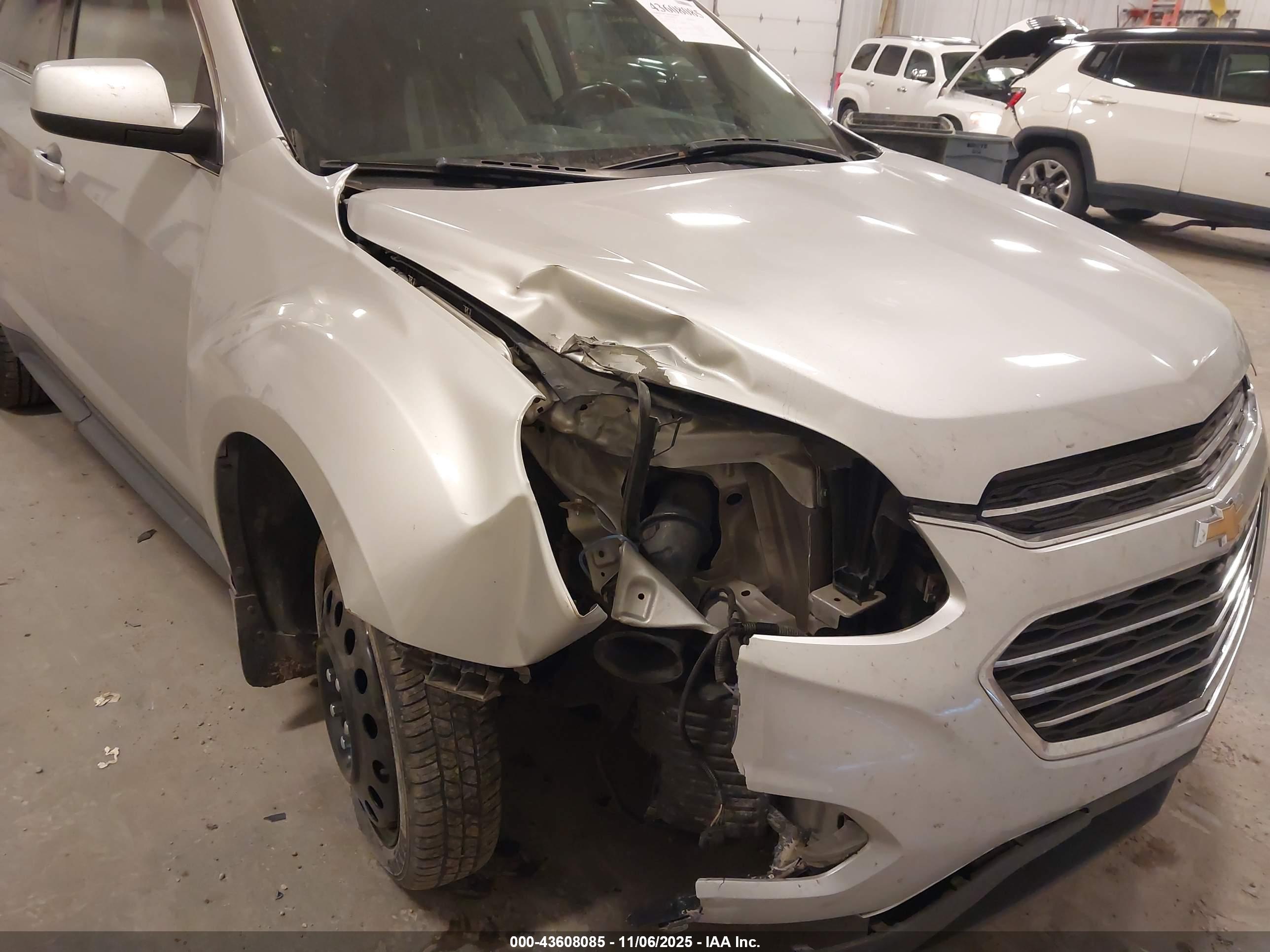 CHEVROLET EQUINOX image 6
