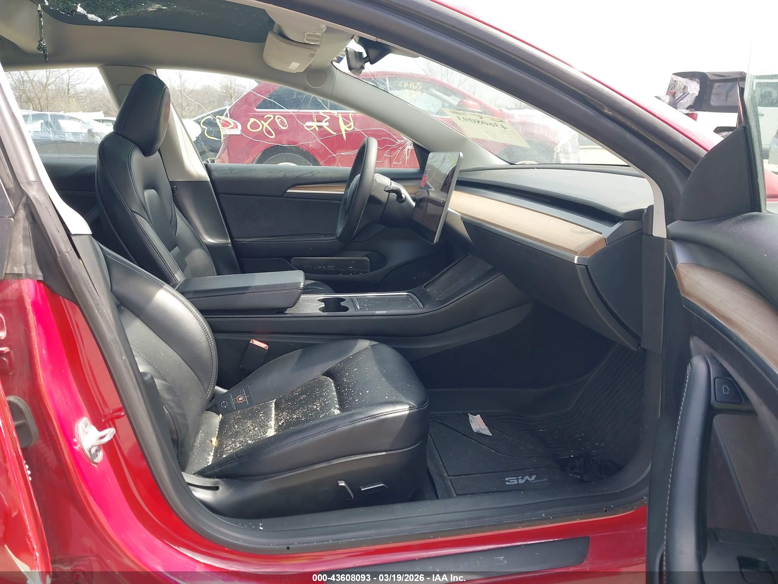 TESLA MODEL image 5