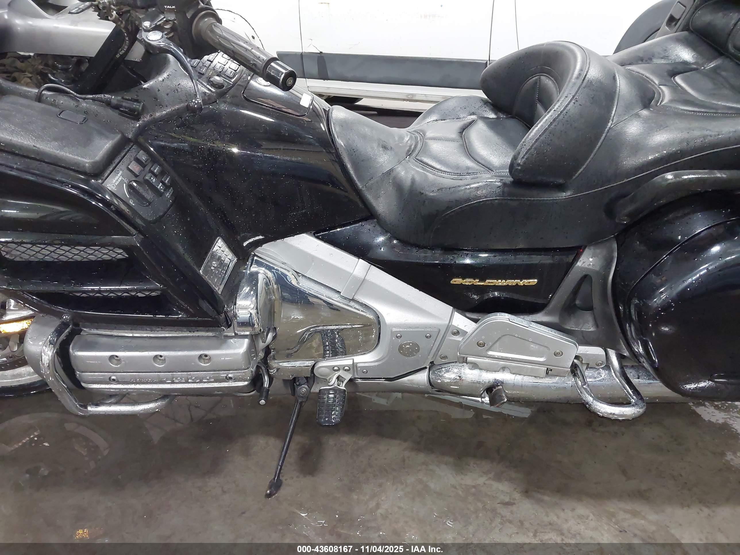 HONDA GL1800 image 9