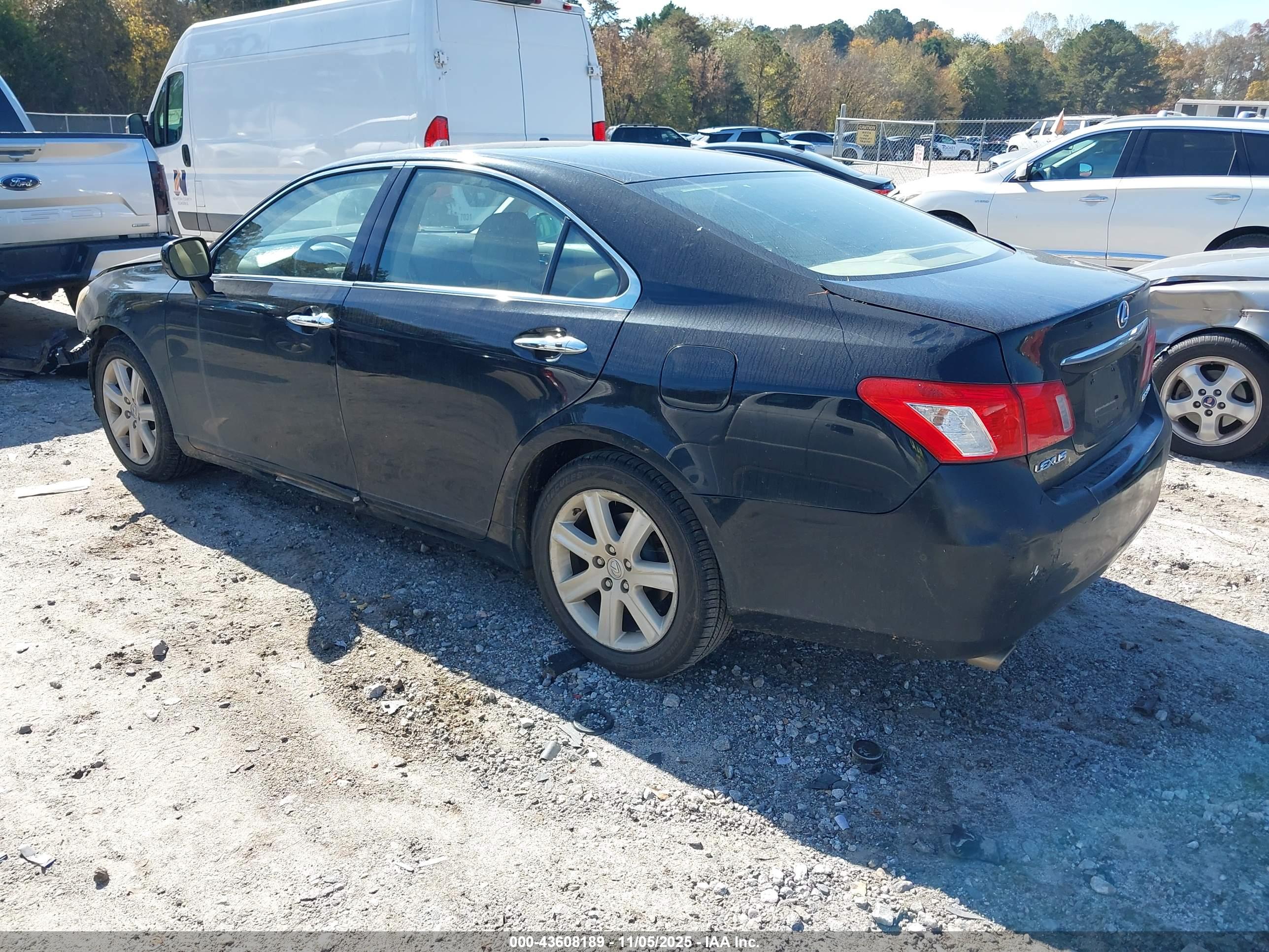 LEXUS ES image 3
