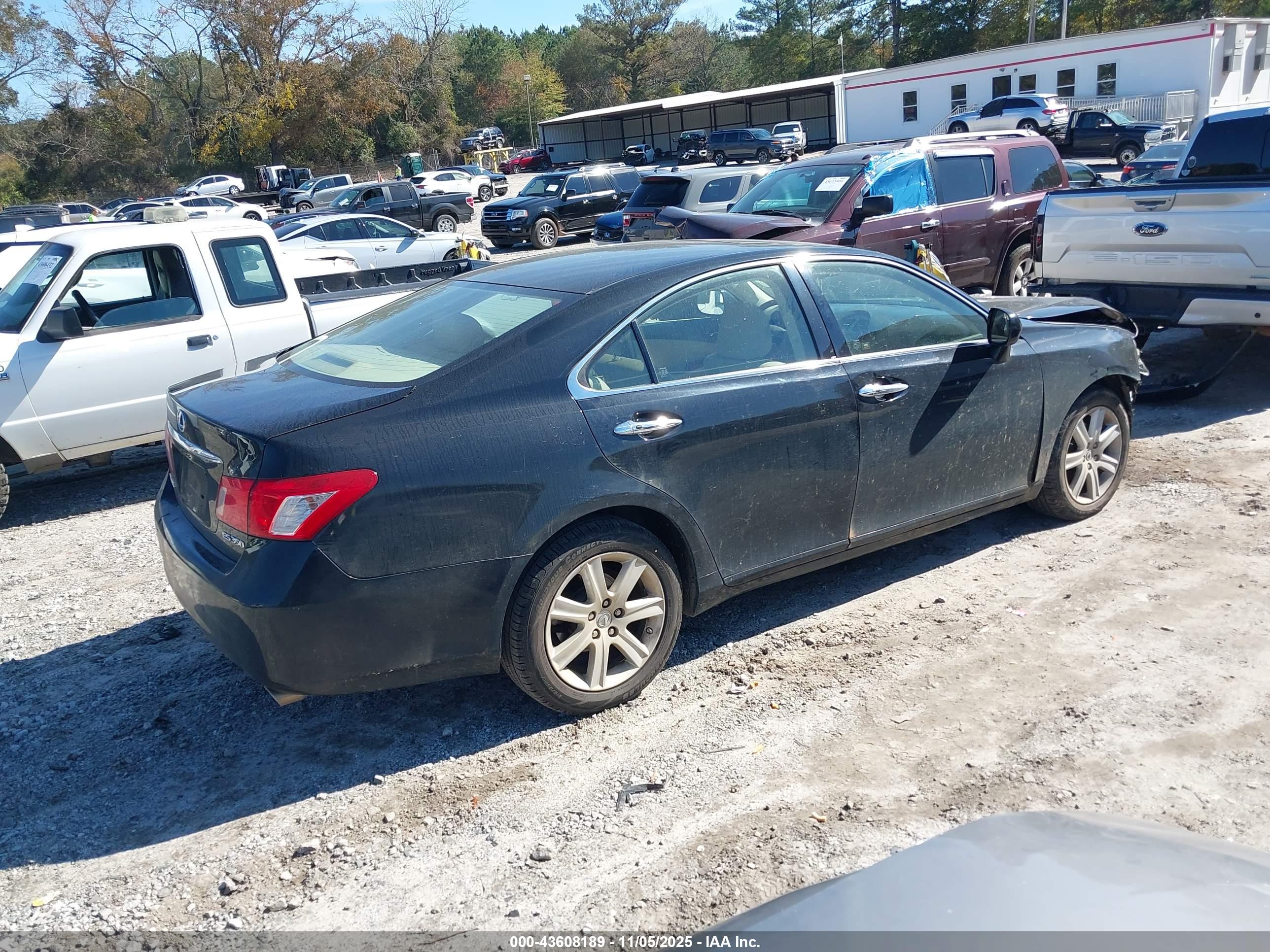 LEXUS ES image 4