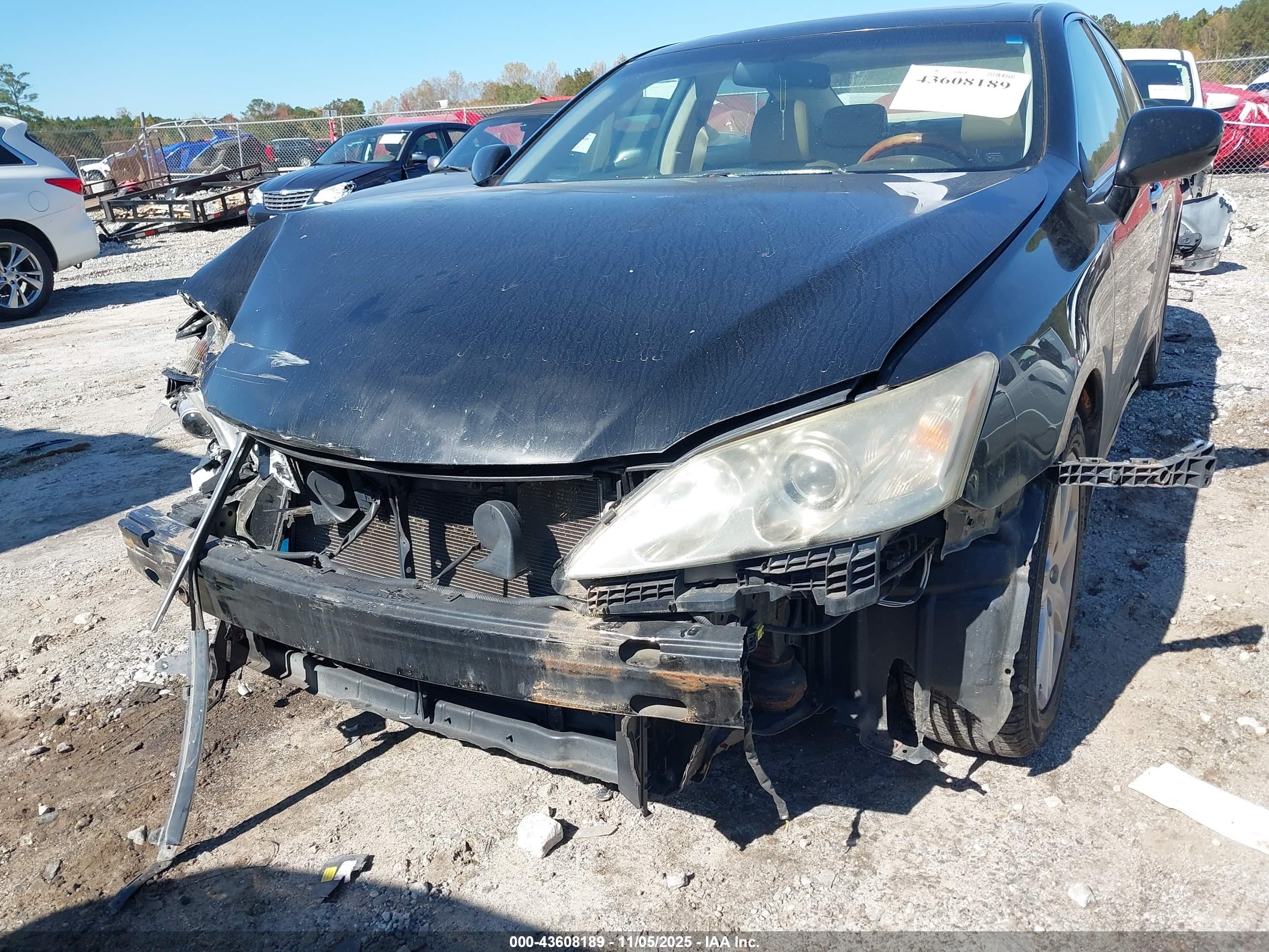 LEXUS ES image 6