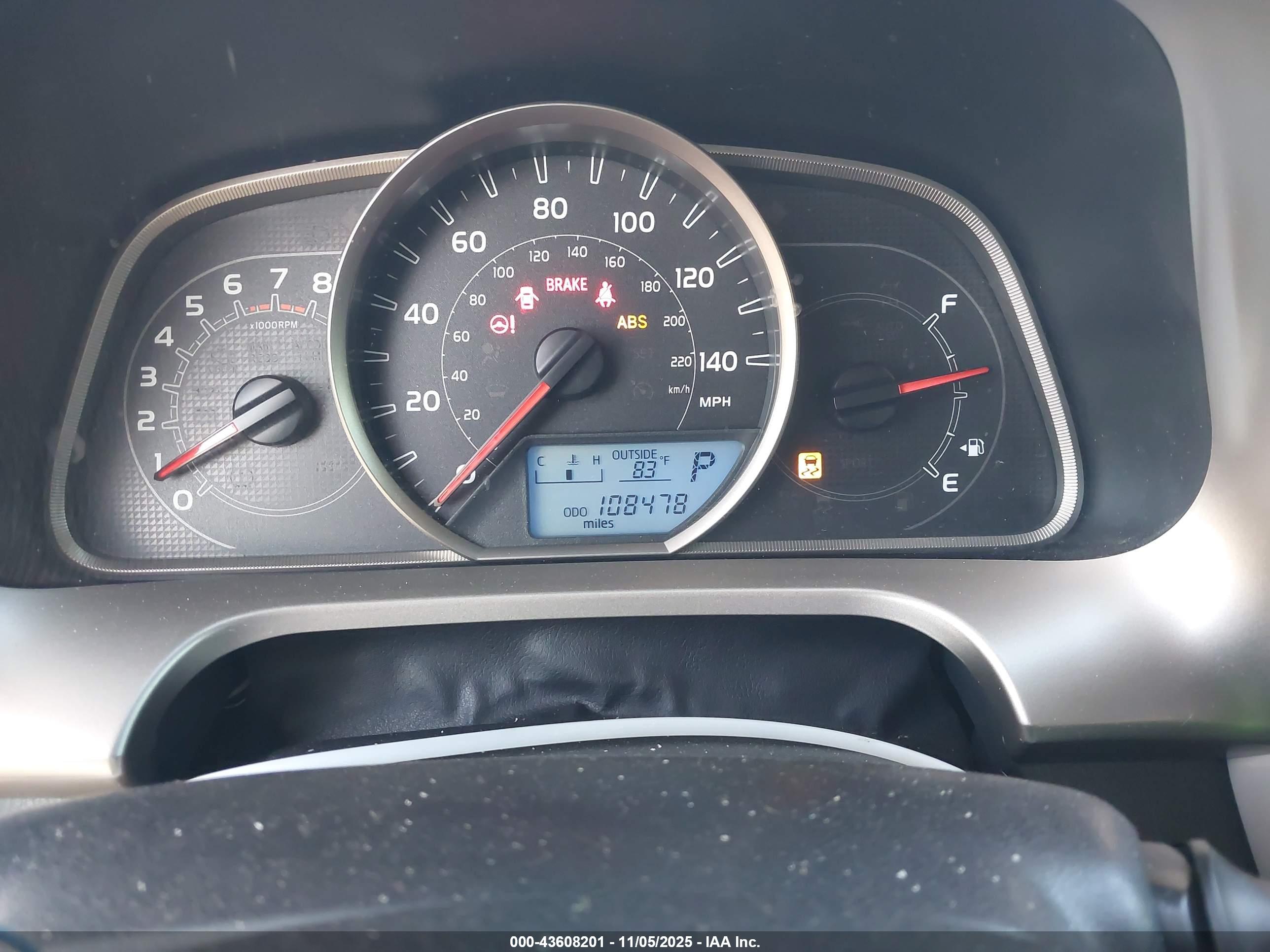 TOYOTA RAV4 image 7
