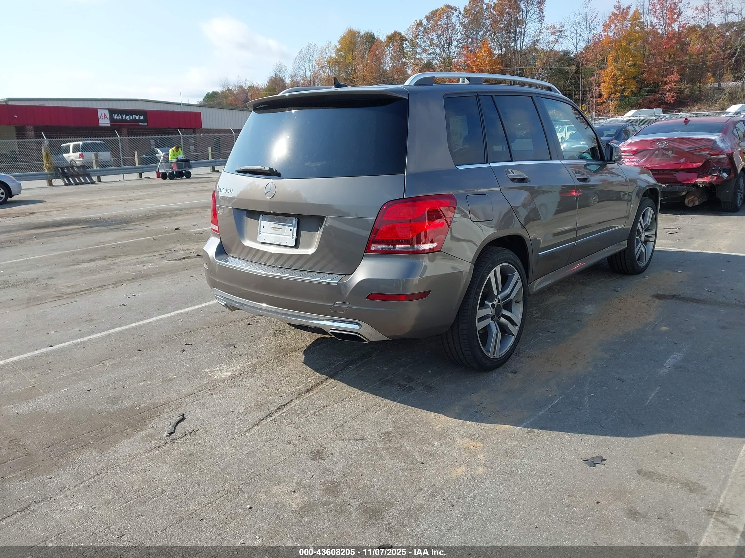 MERCEDES-BENZ GLK image 4
