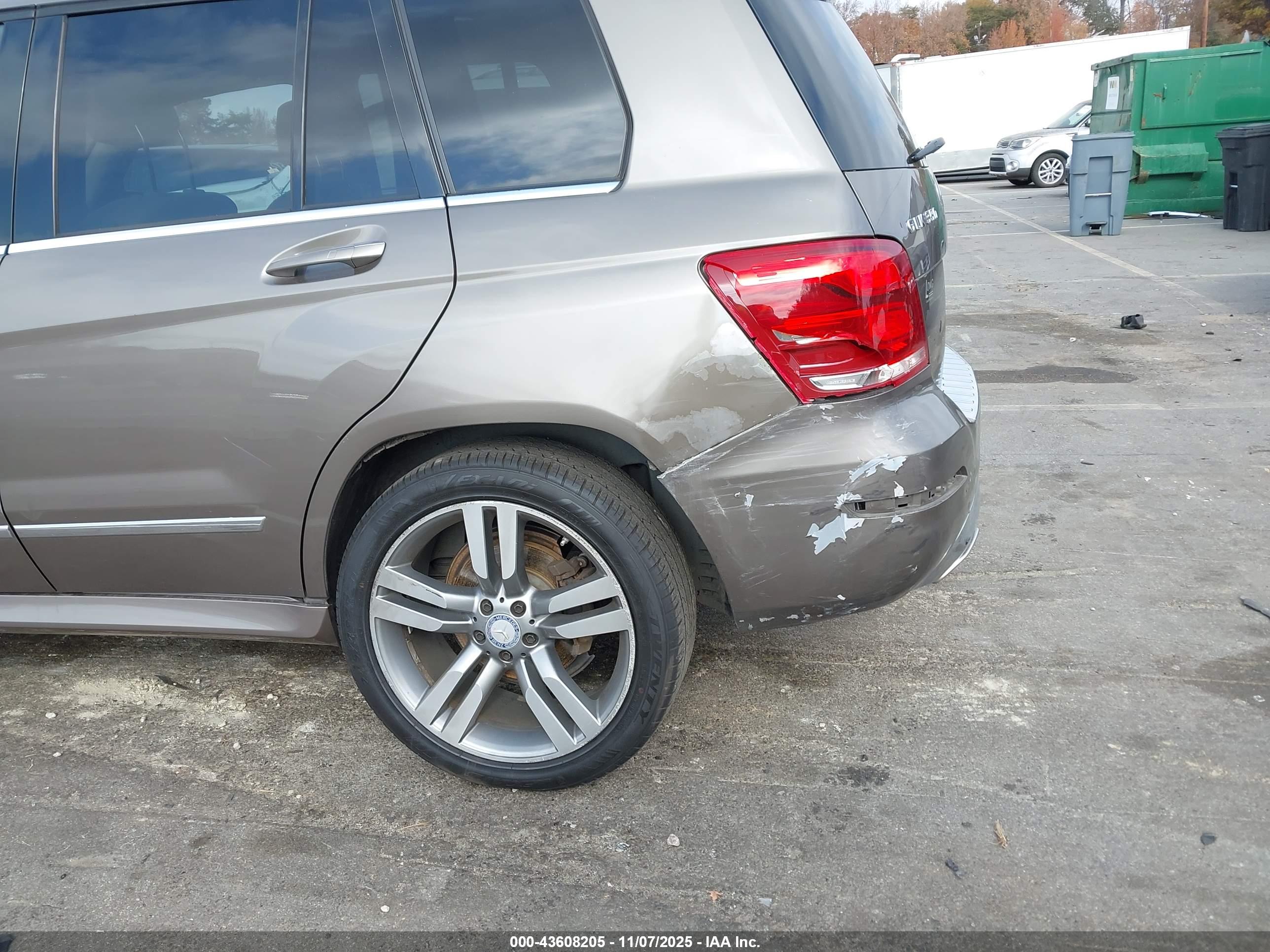 MERCEDES-BENZ GLK image 6
