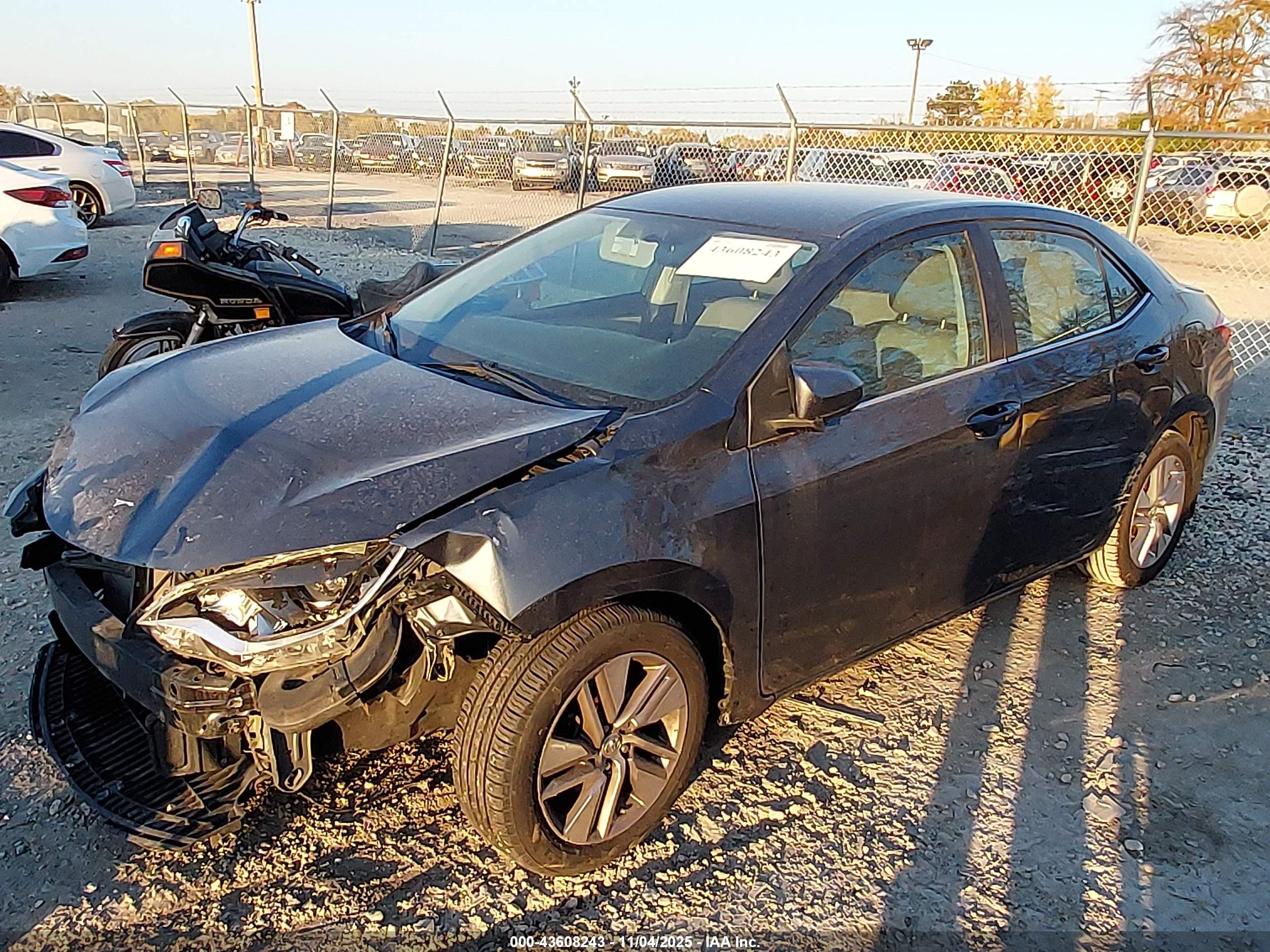 TOYOTA COROLLA image 2