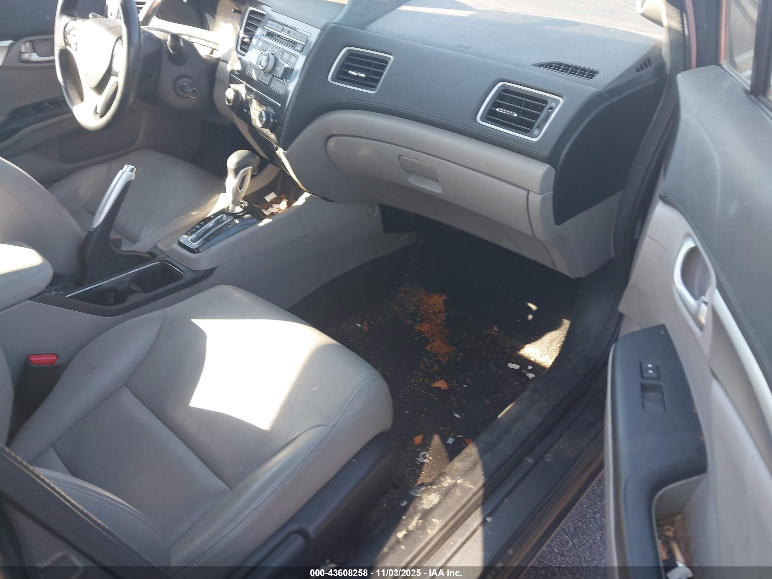 HONDA CIVIC image 5
