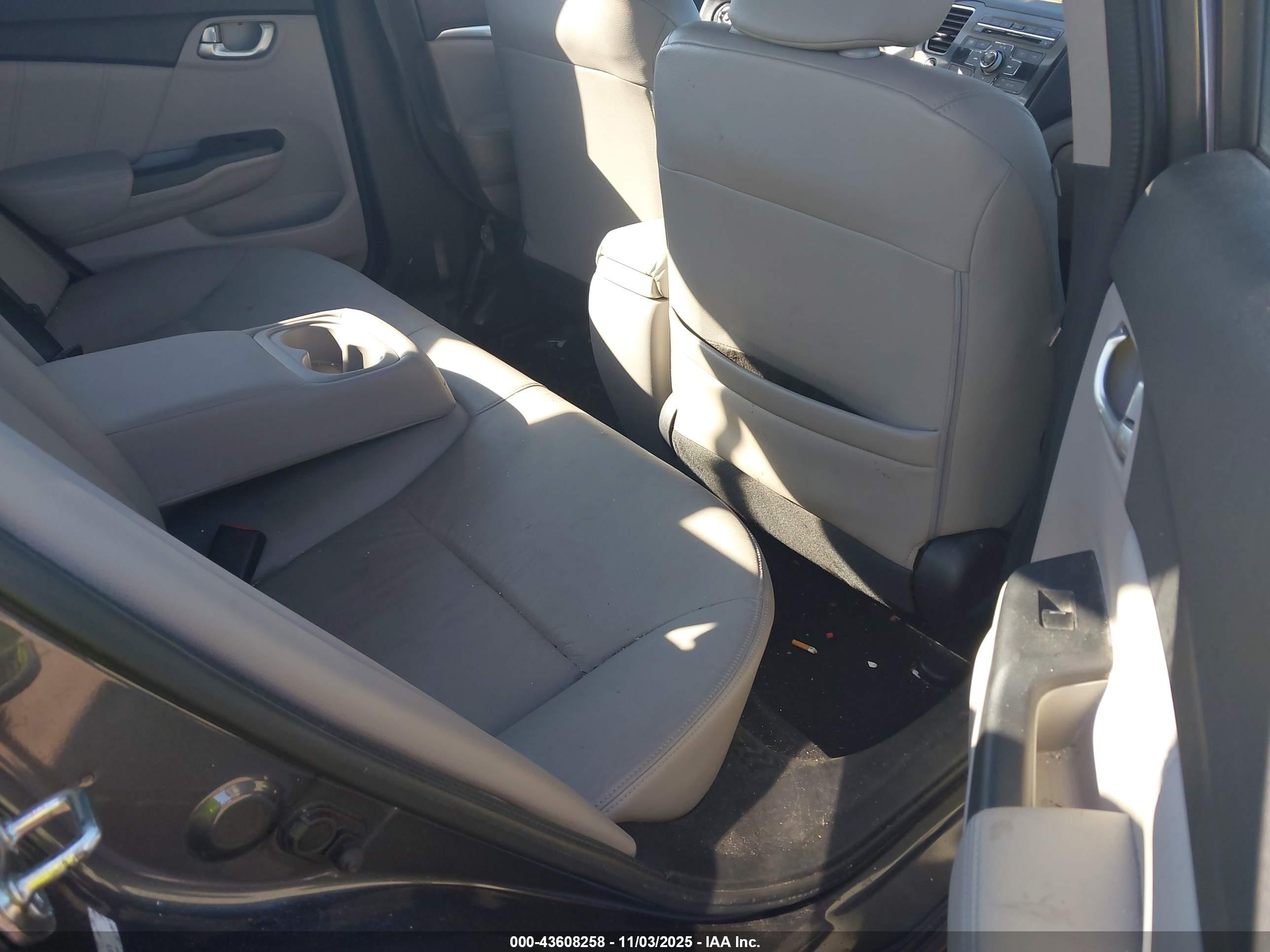 HONDA CIVIC image 8