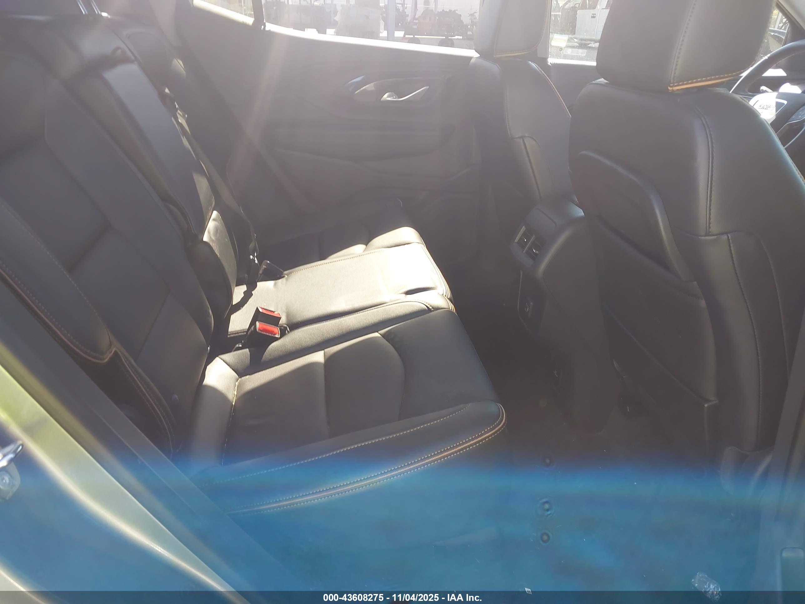 GMC TERRAIN image 8