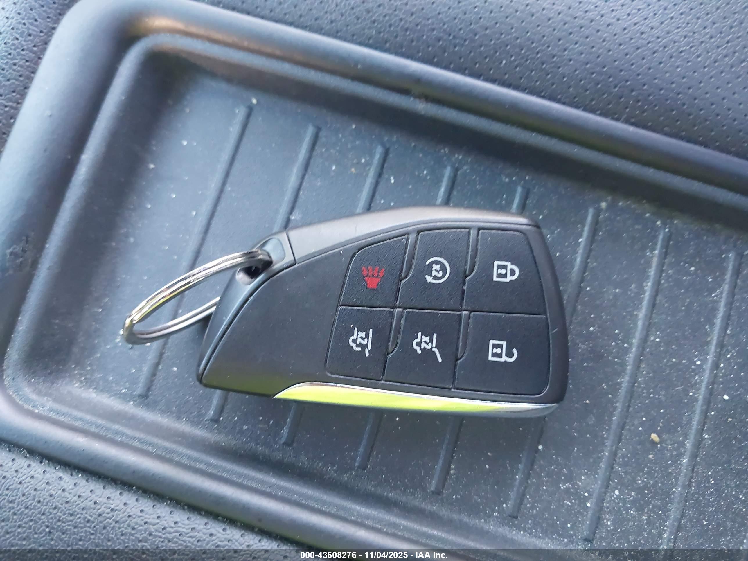 GMC YUKON image 11