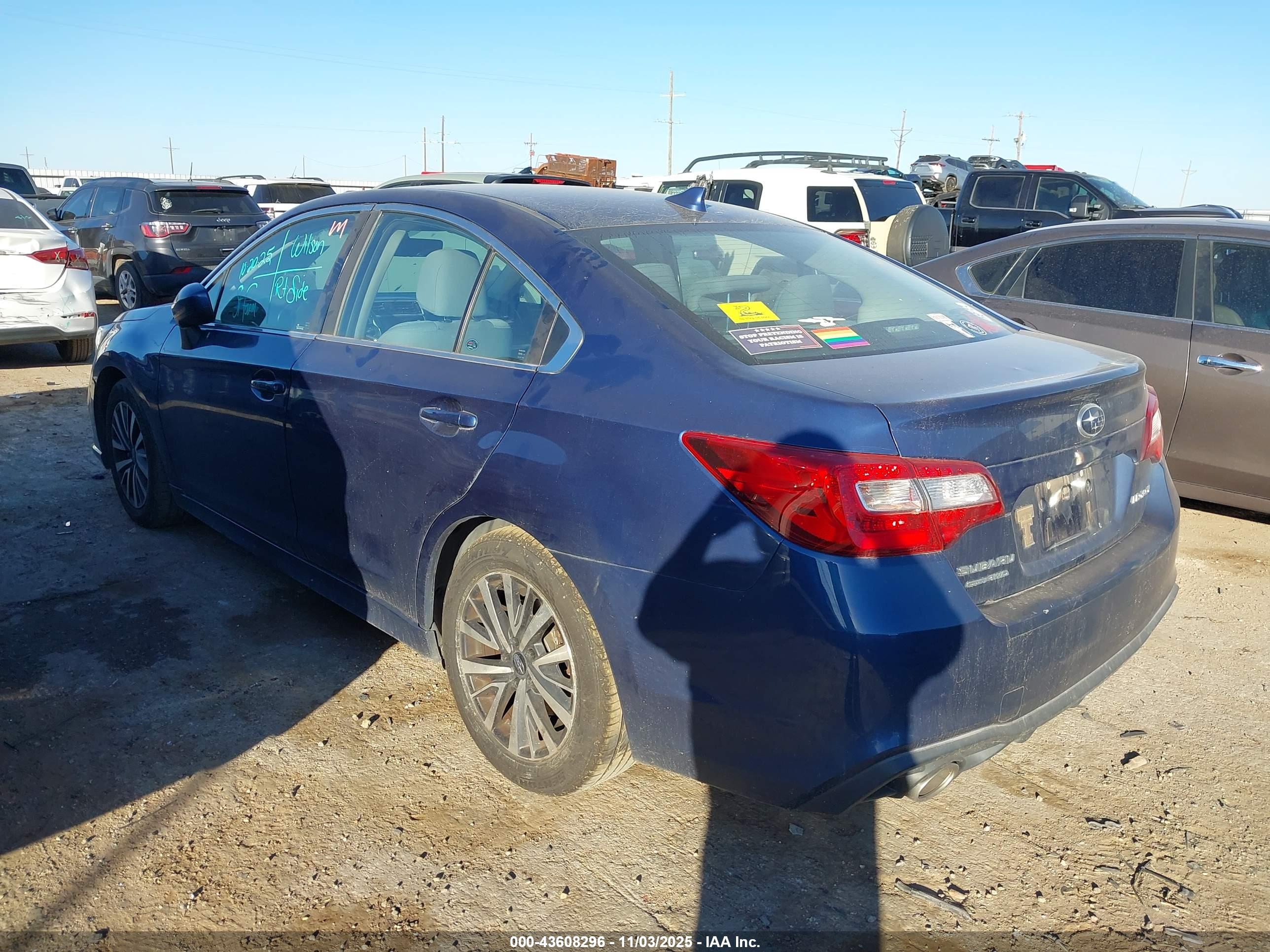 SUBARU LEGACY image 3