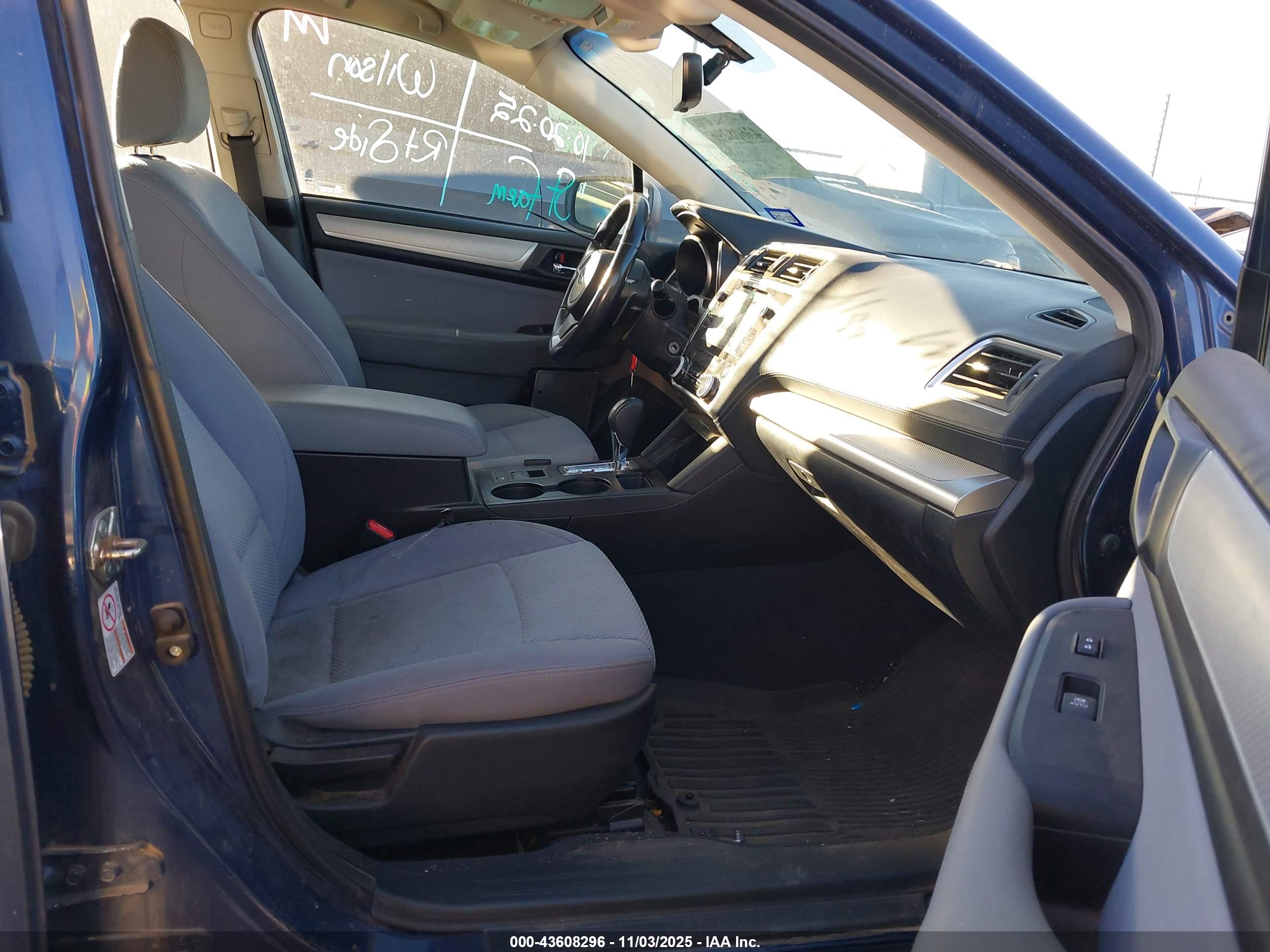 SUBARU LEGACY image 5