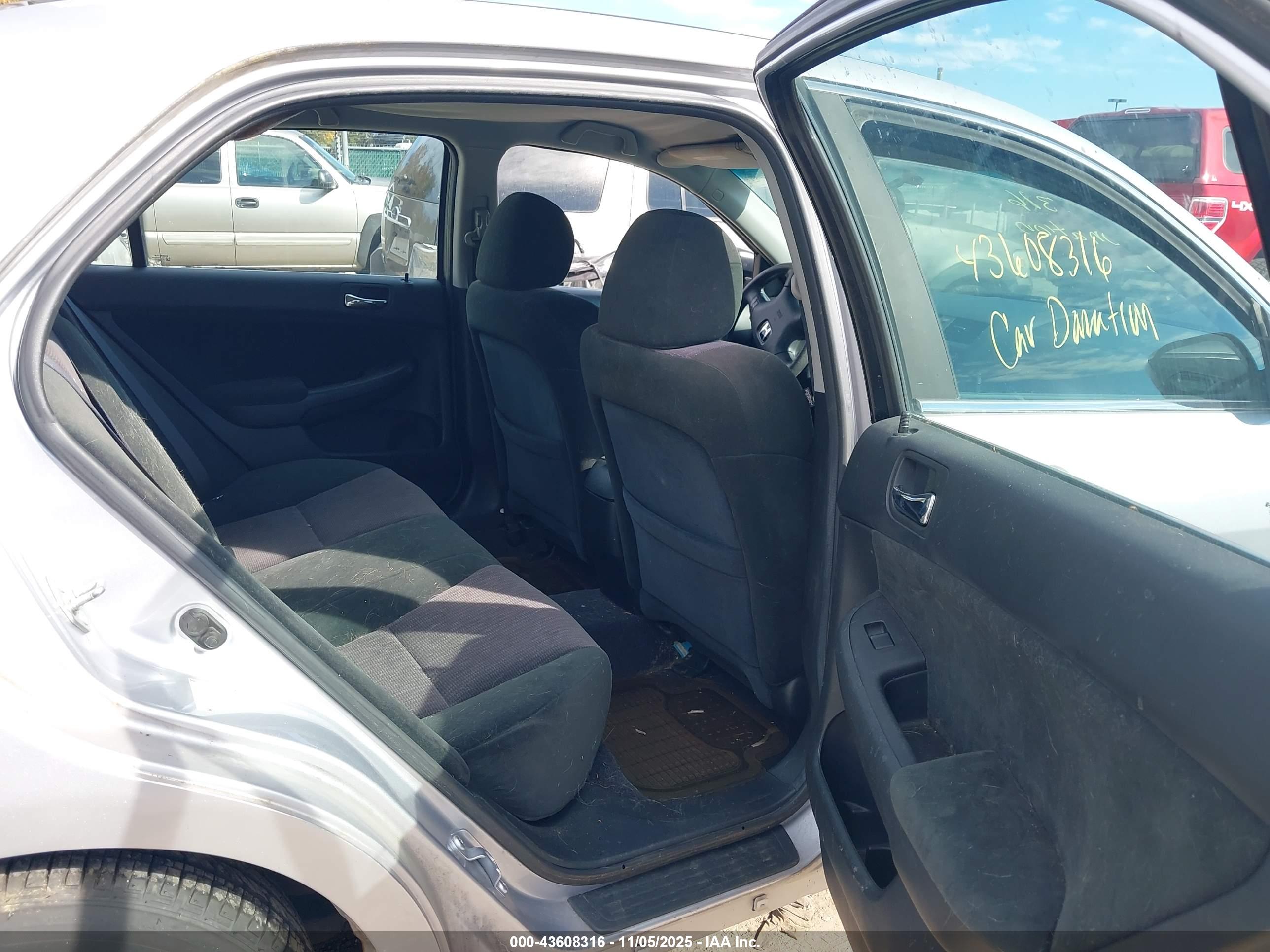 HONDA ACCORD image 8