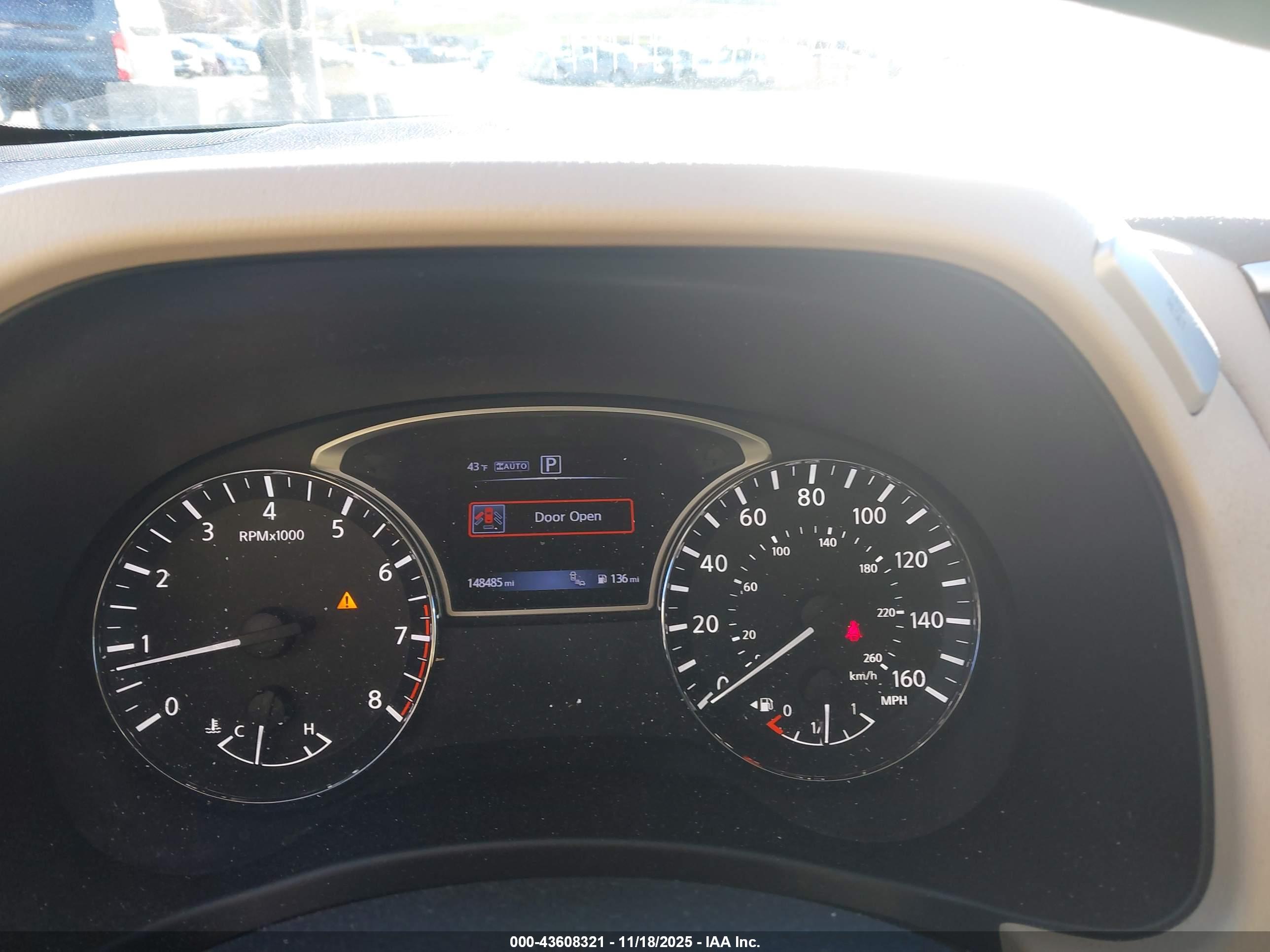 NISSAN PATHFINDER image 7