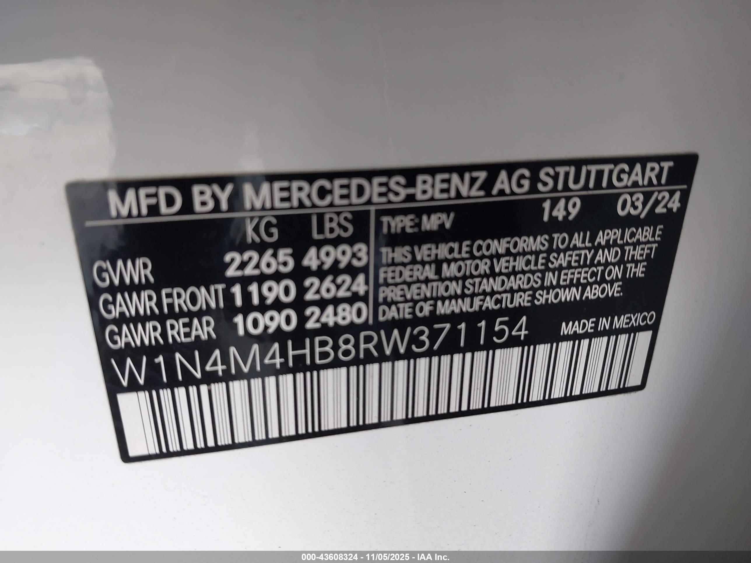MERCEDES-BENZ GLB image 9