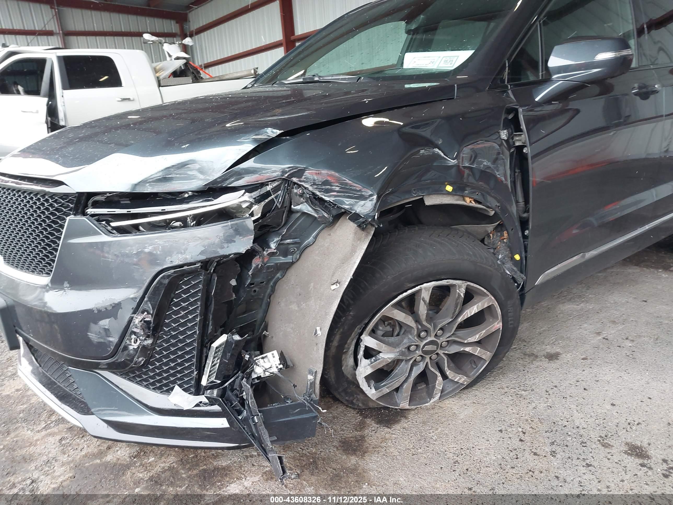 CADILLAC XT6 image 6