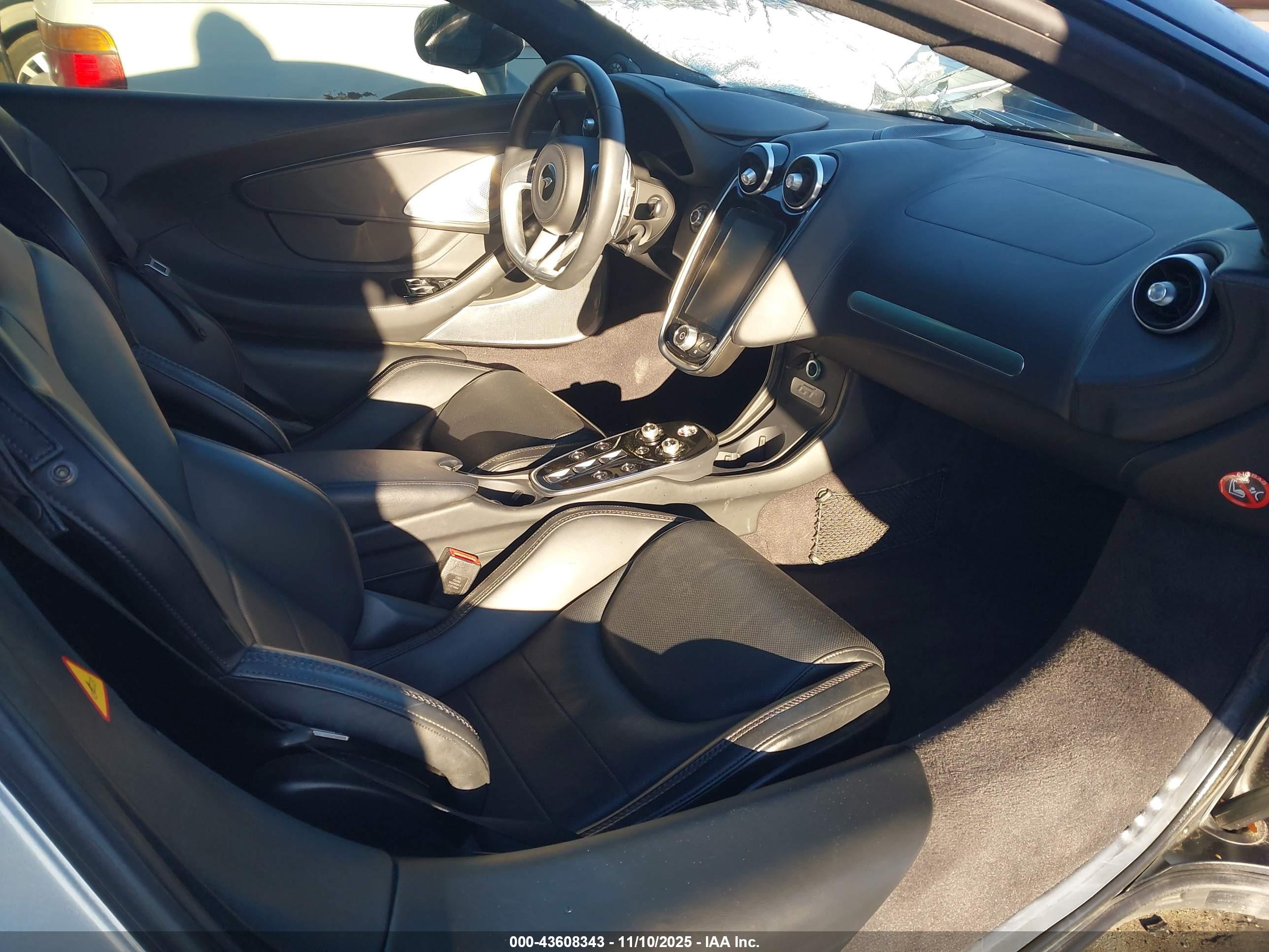 MCLAREN GT image 5