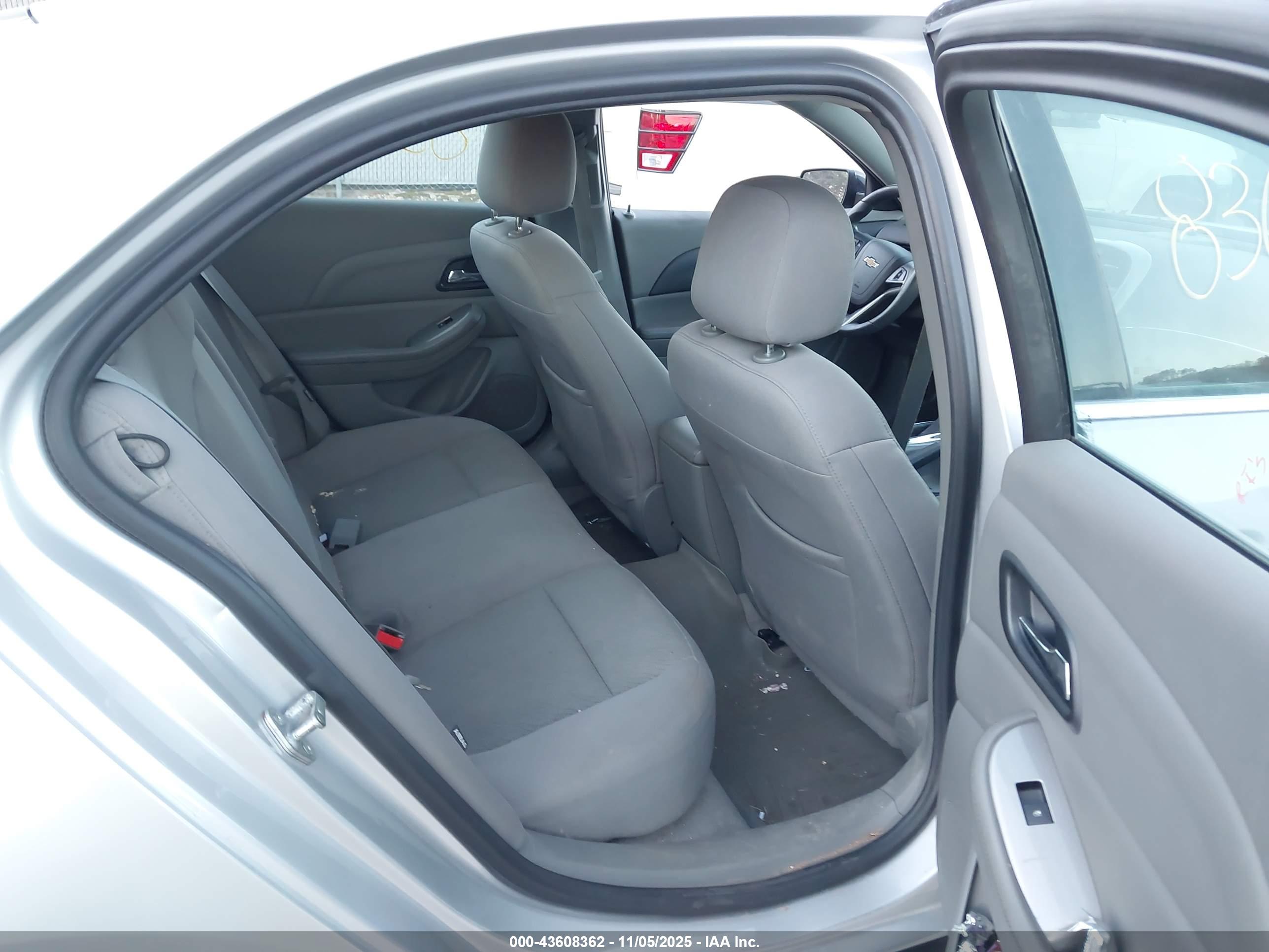 CHEVROLET MALIBU image 8