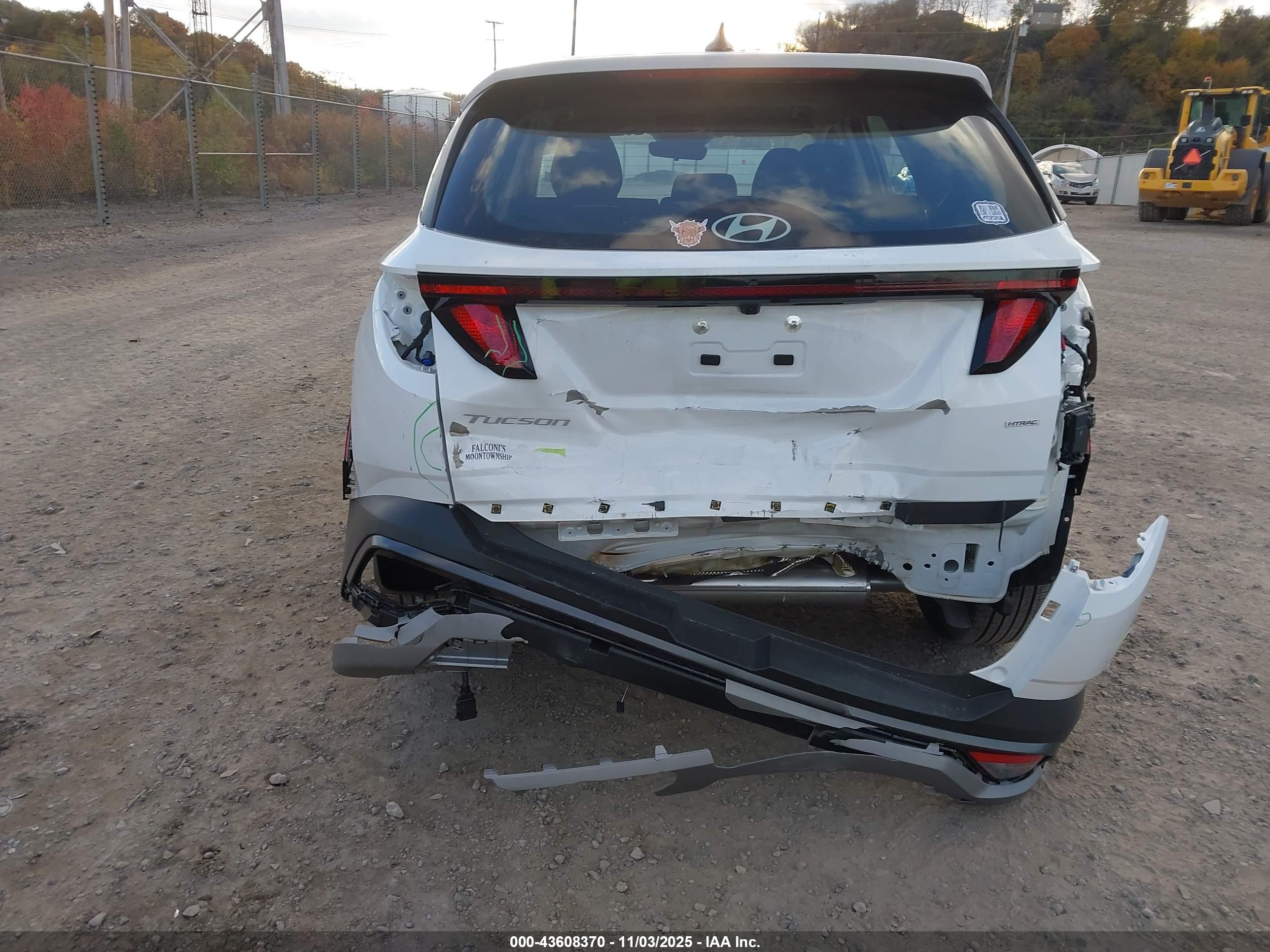 HYUNDAI TUCSON image 6