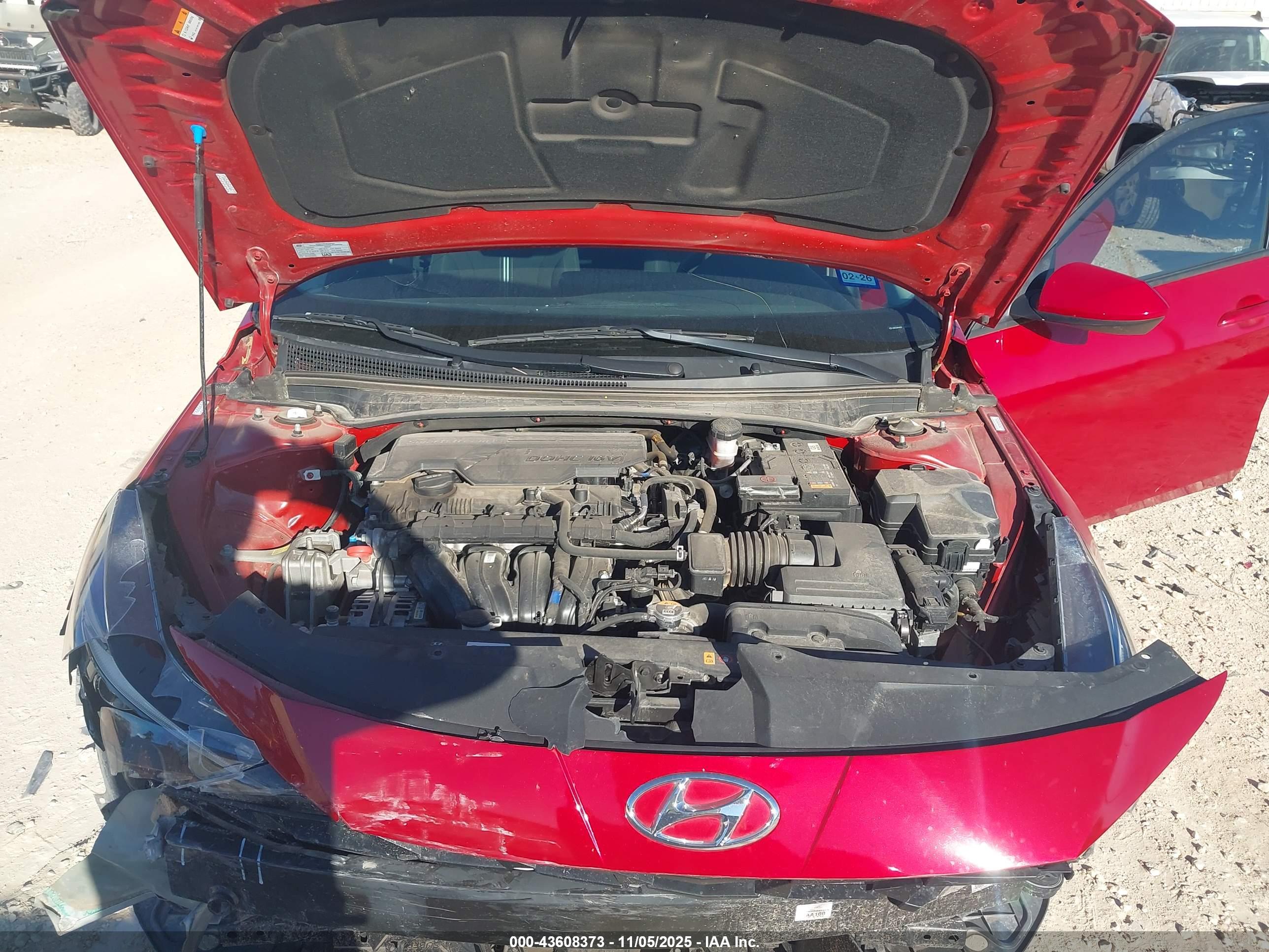 HYUNDAI ELANTRA image 10