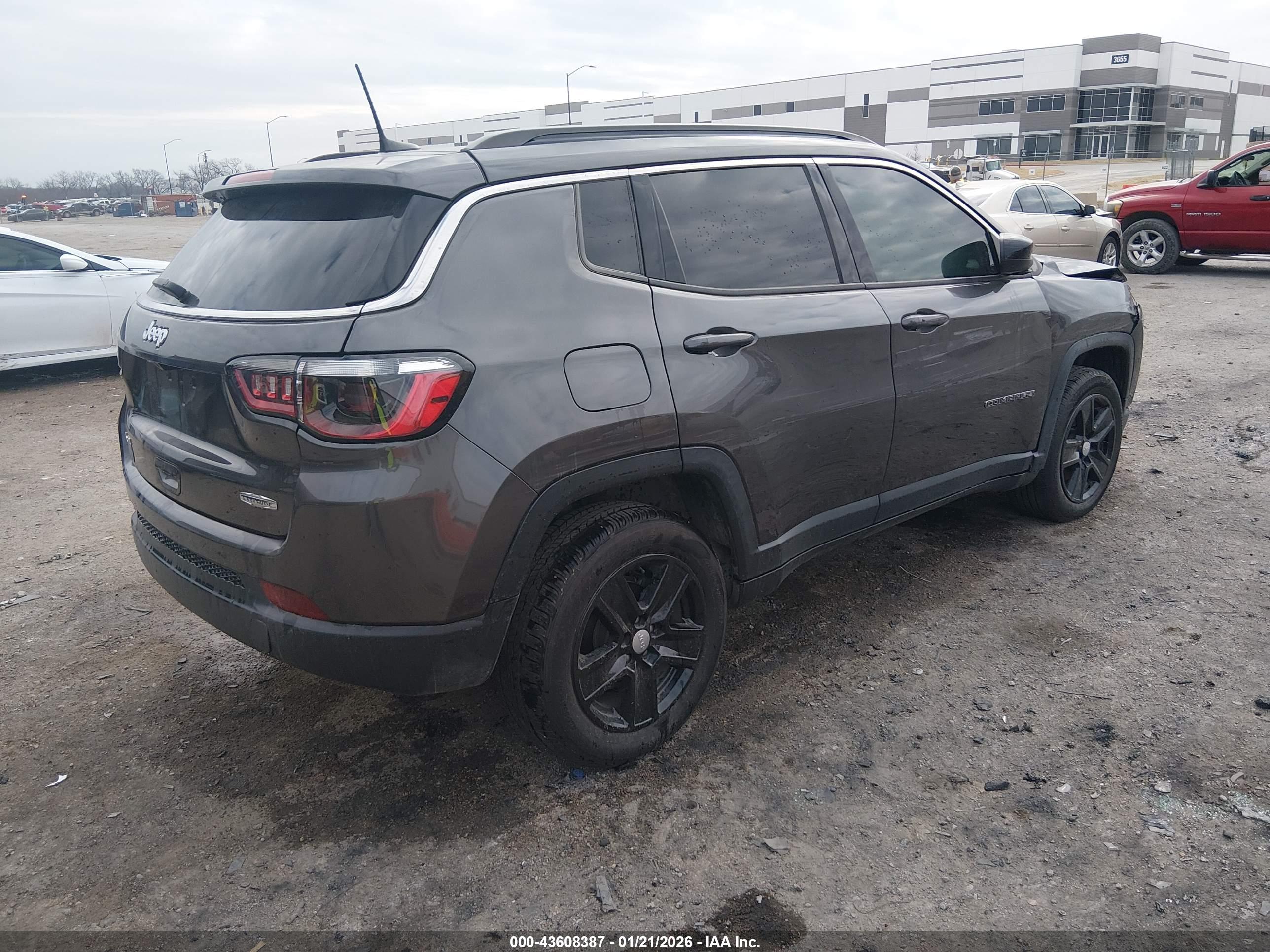 JEEP COMPASS image 4