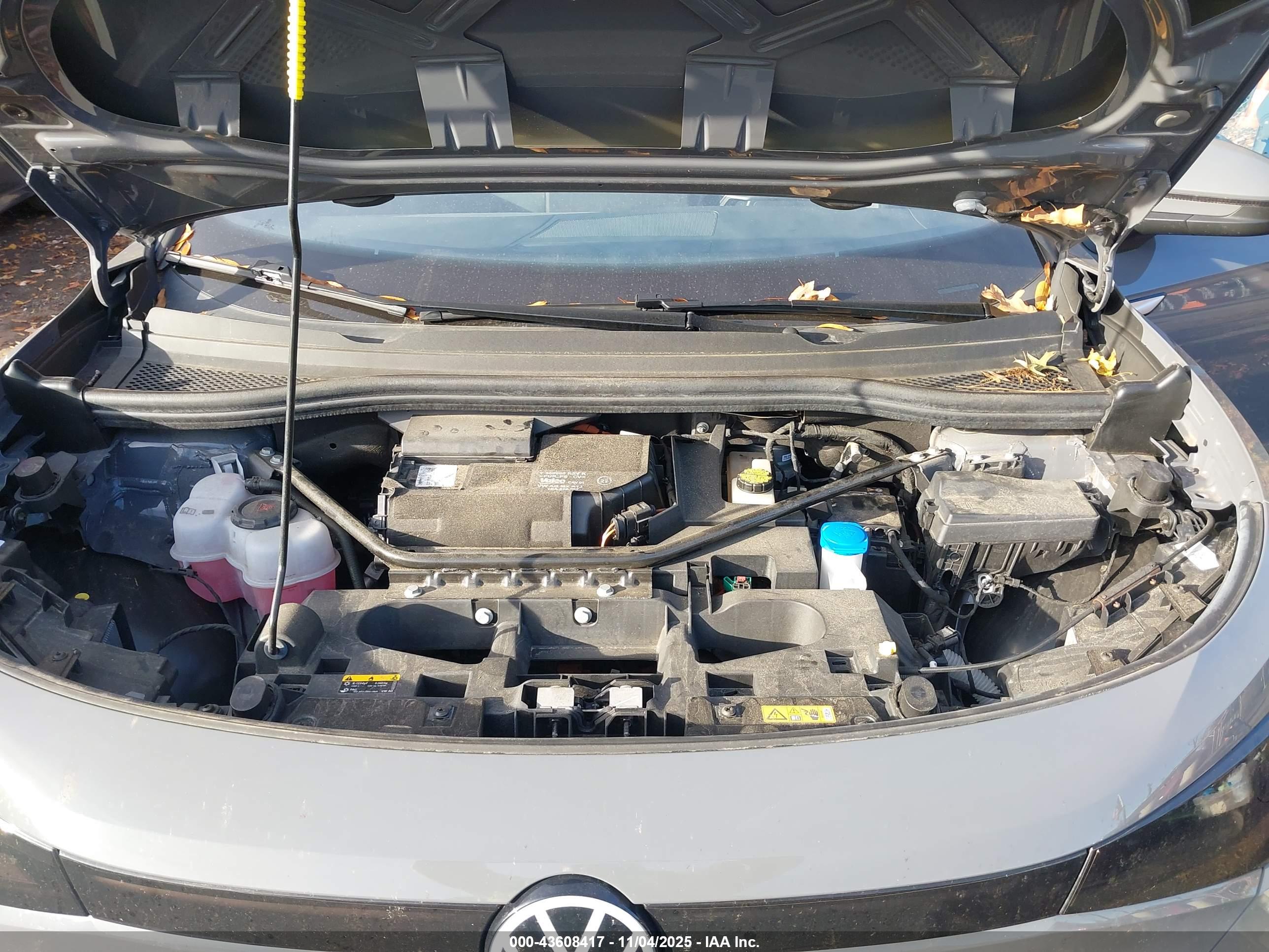 VOLKSWAGEN ID.4 image 10