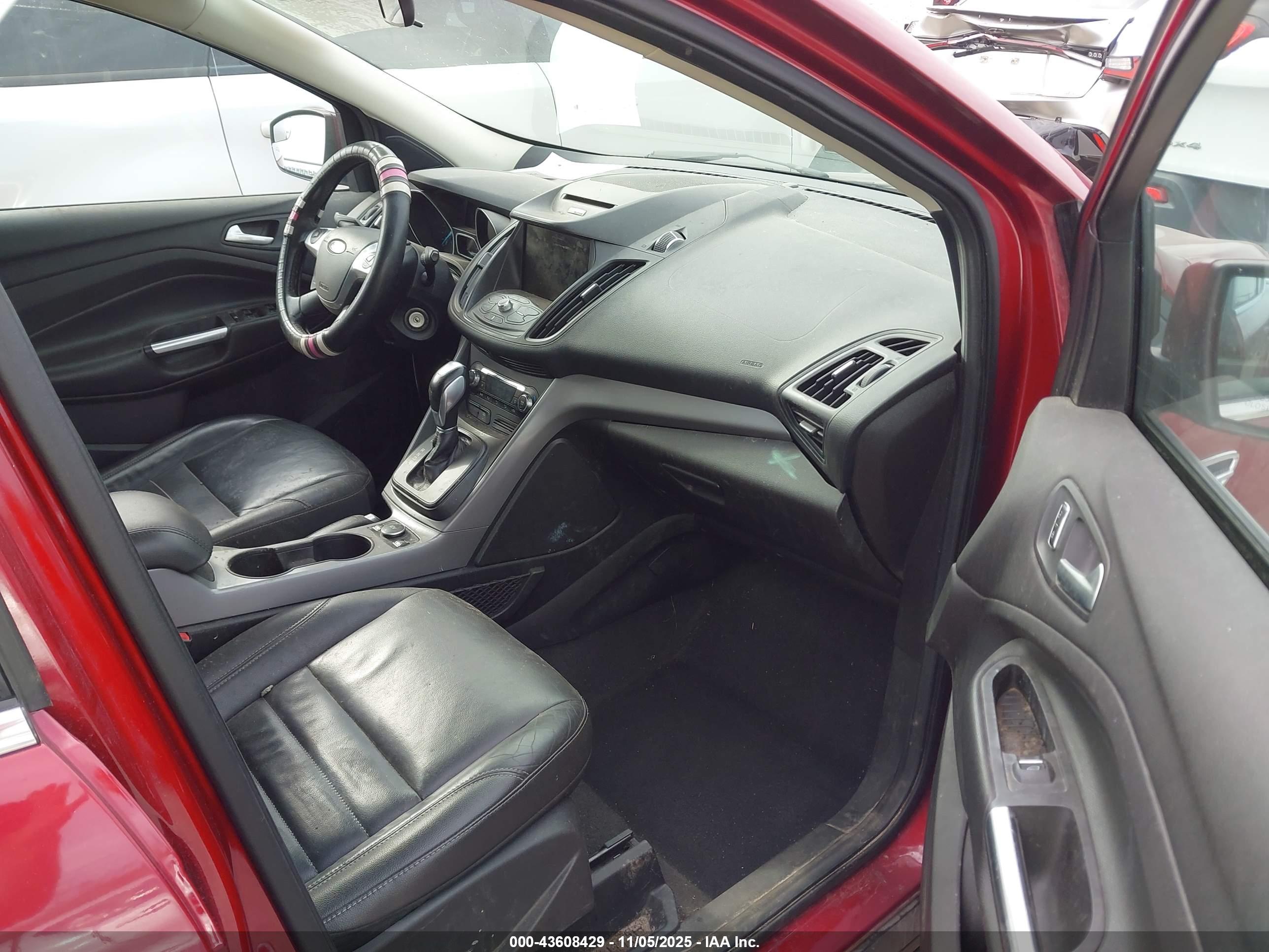 FORD ESCAPE image 5